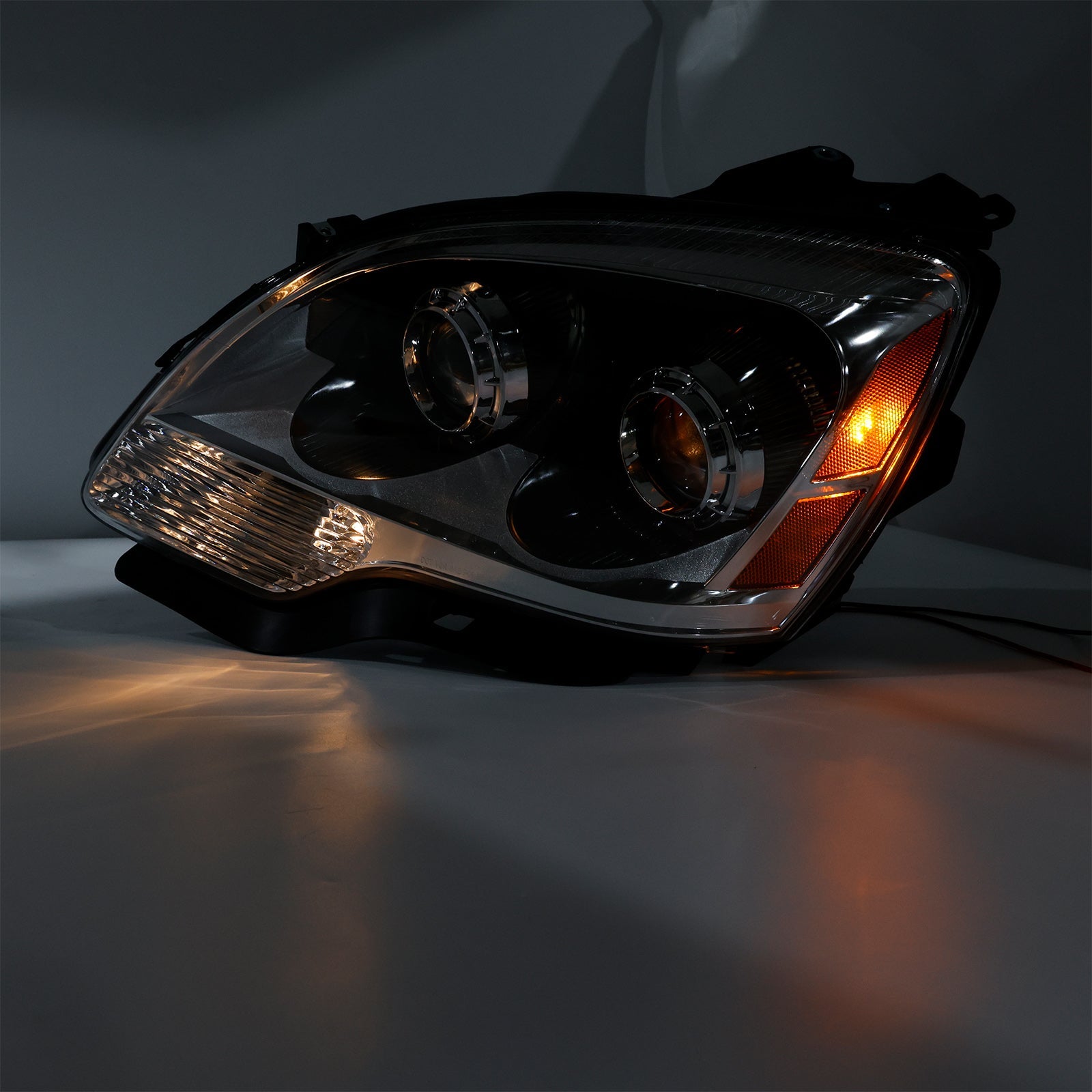 Phares HID gauche et droit pour GMC Acadia (2007-2012) - Références : 22938888 et 22938889