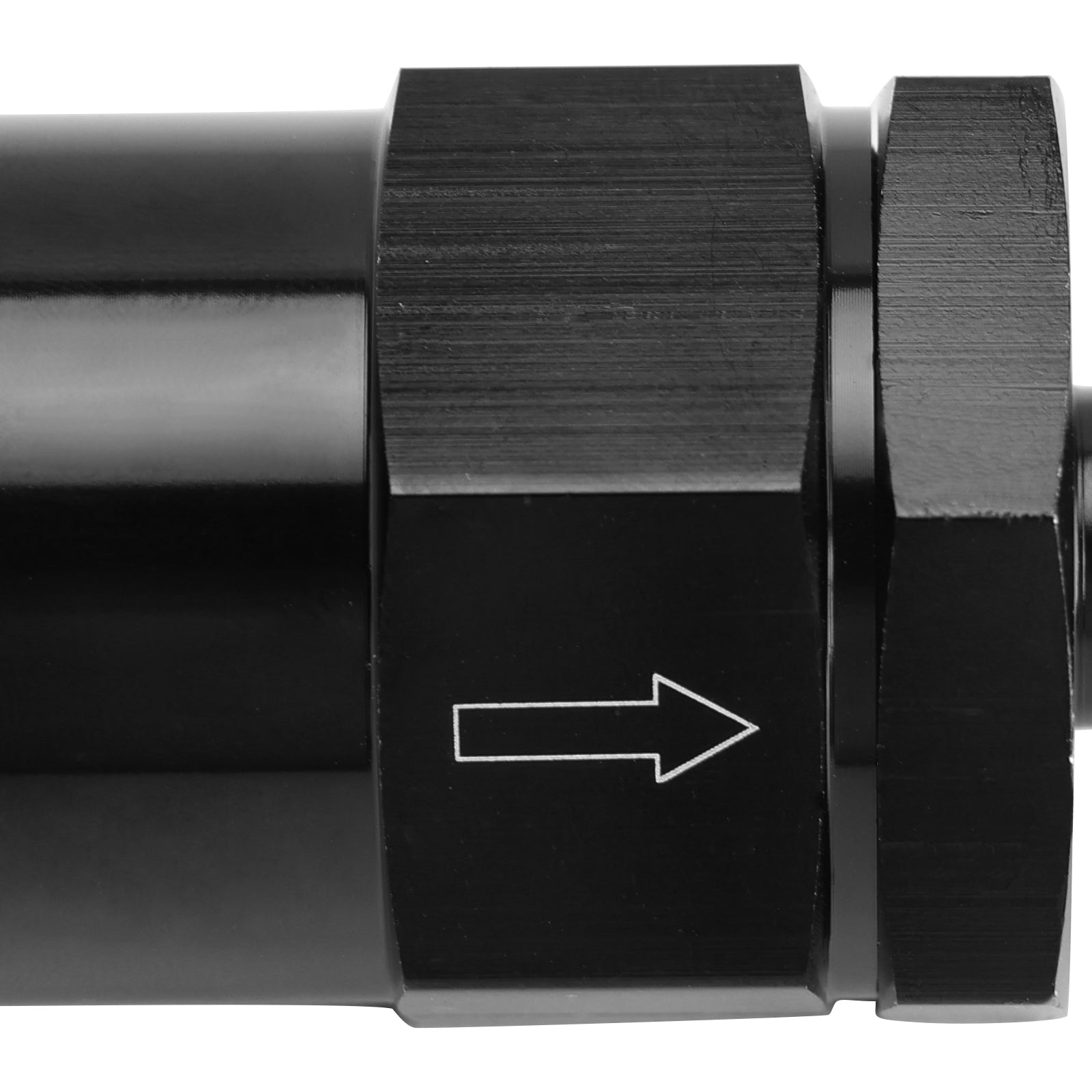 Adaptateur de filtre en ligne AN6 noir pour systèmes de carburant avec élément filtrant de 30 microns