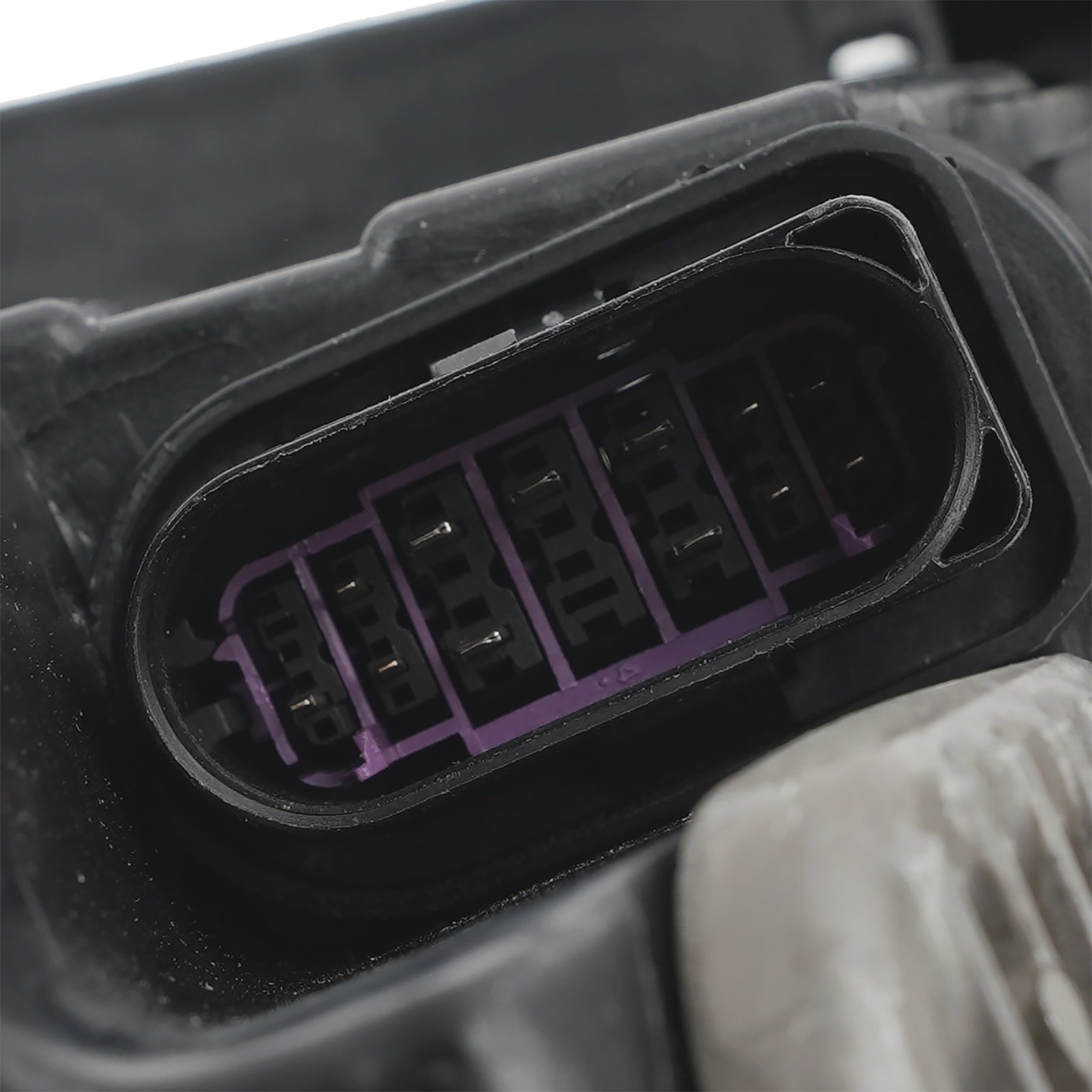 Xenon-ajovalo vasen+oikea painolastilla 8U0941043E 8U0941044E Audi Q3