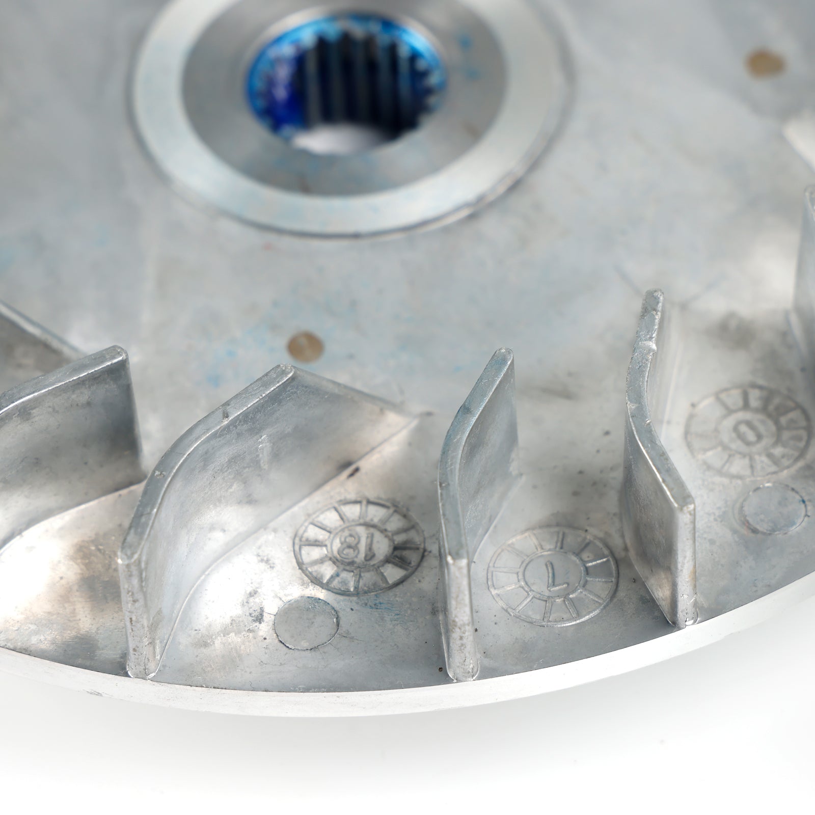 Täydellinen etuvariaattorikokoonpano Yamaha YXR660FSE Rhino 660 Special Edition 2006-2007 5Km-17620-00-00