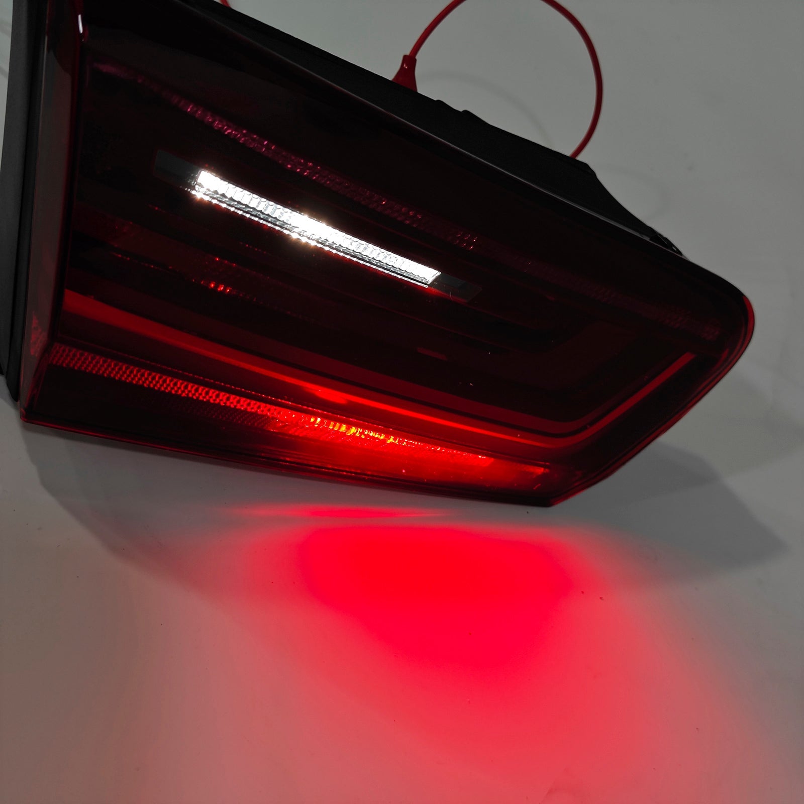 Feu arrière gauche intérieur Audi A6 4G C7 2015-2018 4G5945093E