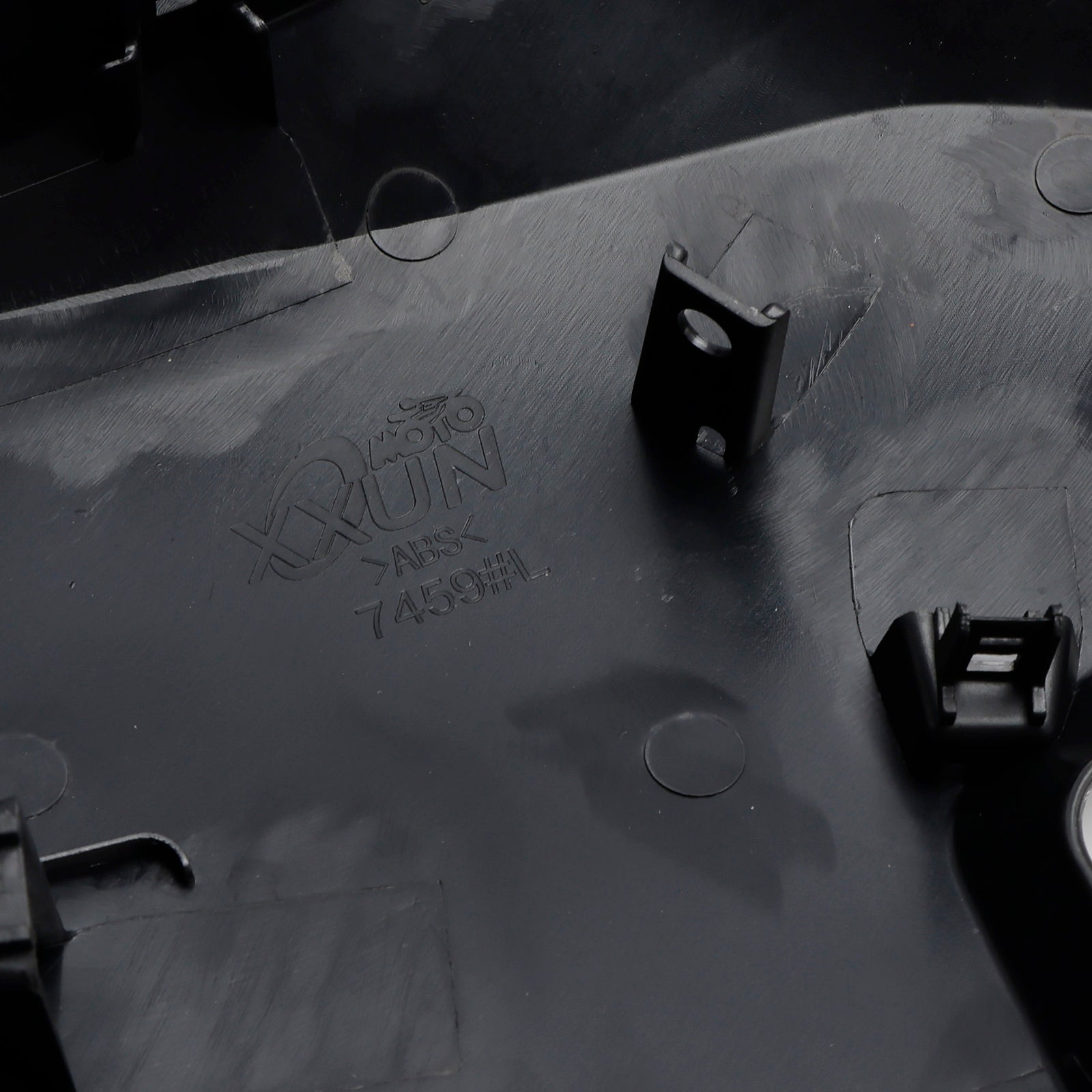 Sivupaneelin lakko ennen Honda Adv 160 2023-2024