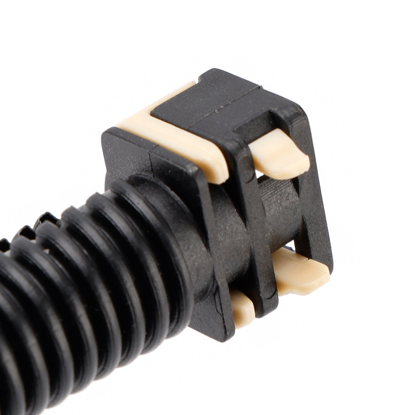 Przewód paliwowy do podwozia Ford Escape Mariner 3.0L V6 (2009-2012)