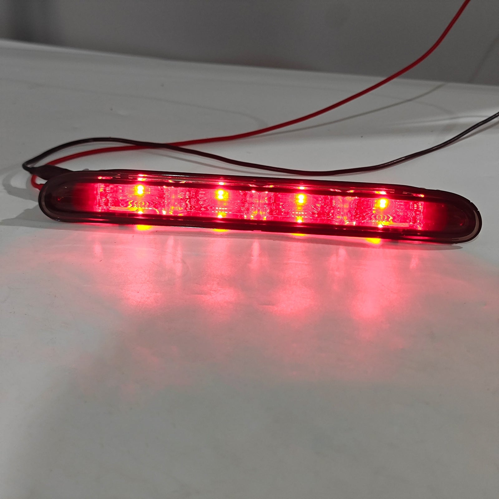 Światło stop LED tylne 9811325980 do Citroëna Jumpy i Peugeot Expert, czarne
