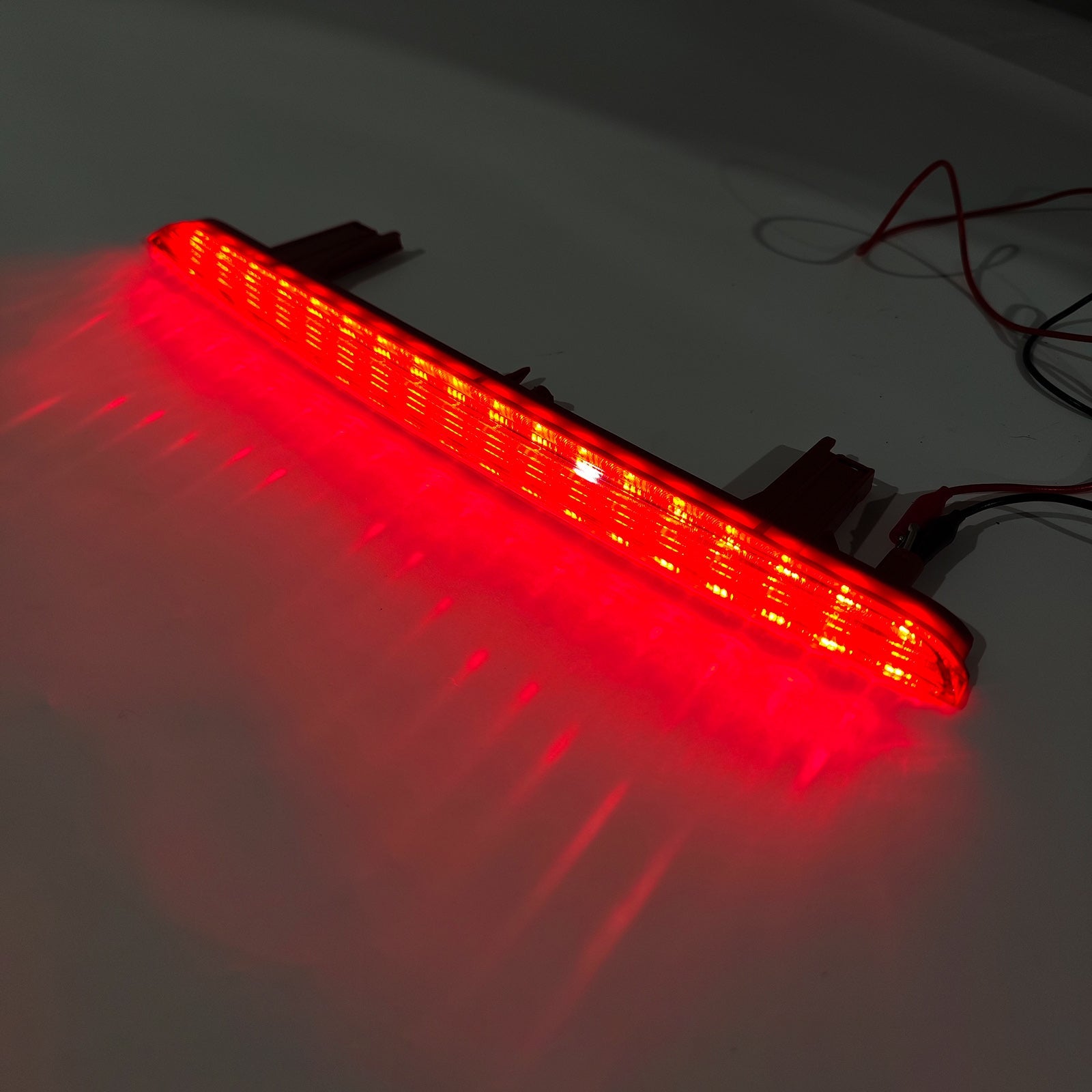 Troisième feu stop arrière 4M0945097 pour AUDI Q7 2016-2024