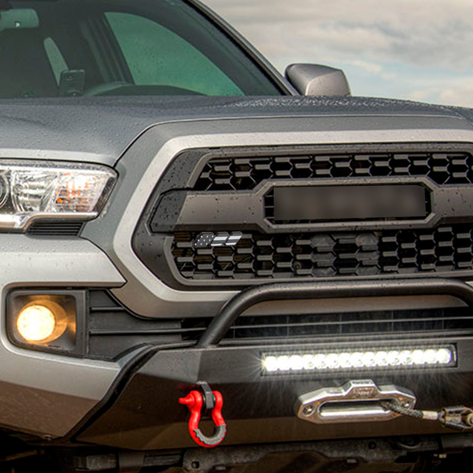 Tricolor Grille Emblem, auto -accessoires voor Toyota Tacoma TRRA RAV4