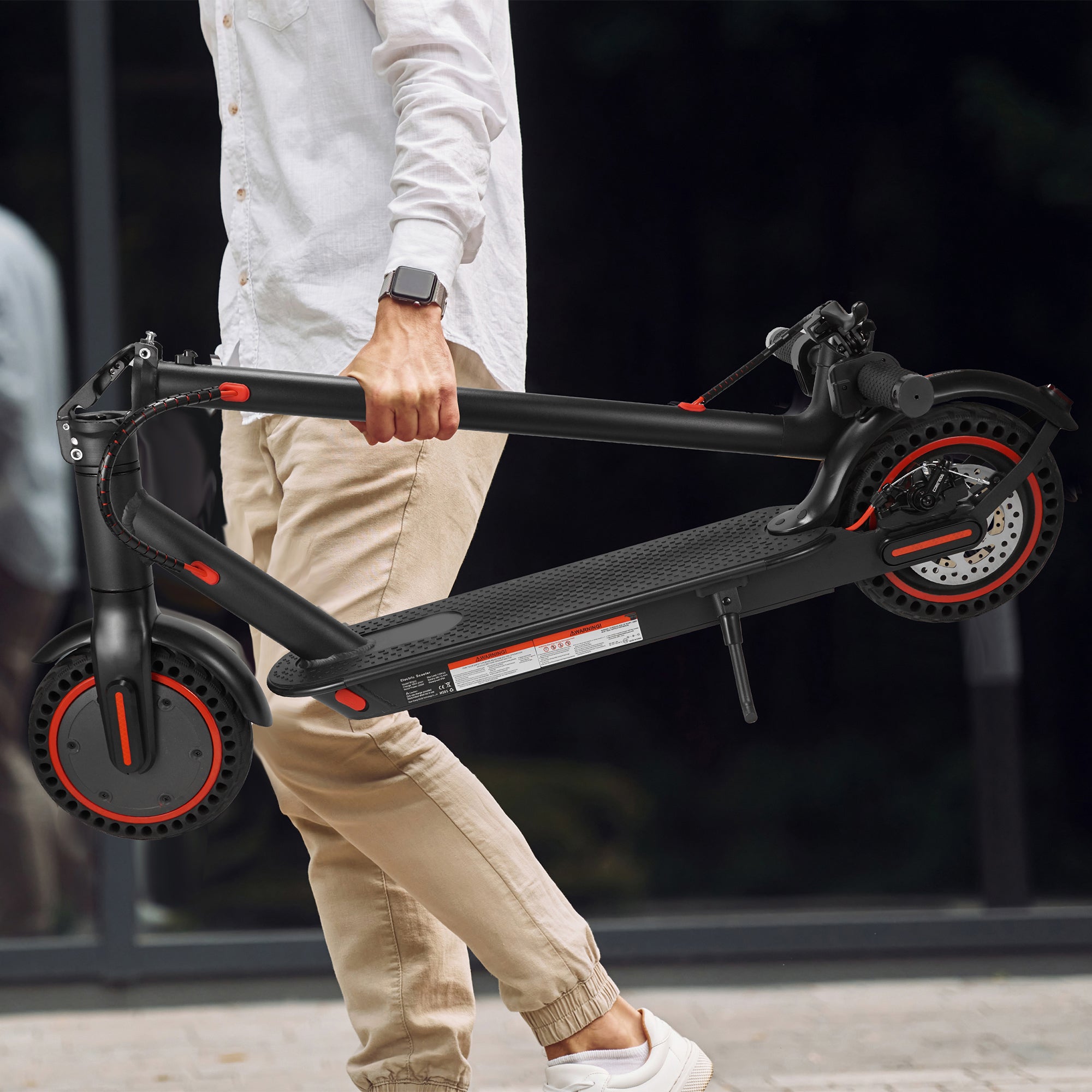 8,5 inch elektrische scooter, 10,4 Ah batterij, 3 snelheidsmodi, 15-21 Mi batterijduur, belasting 120 kg, telefoonhouder en slot