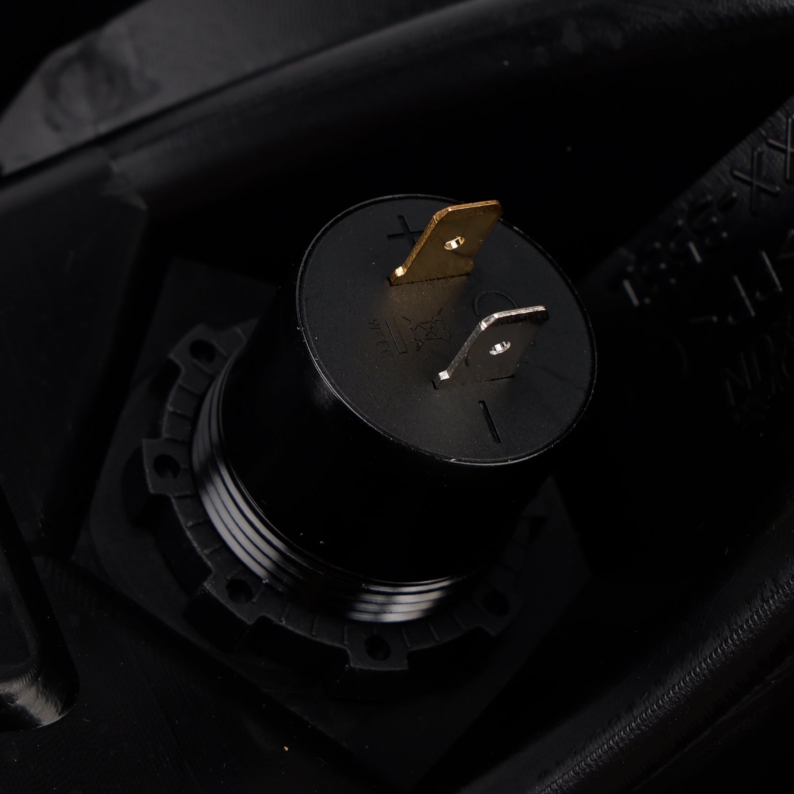 Quarter Charger 12 V USB + Type C dla Yamaha X-Max 300 2017-2024