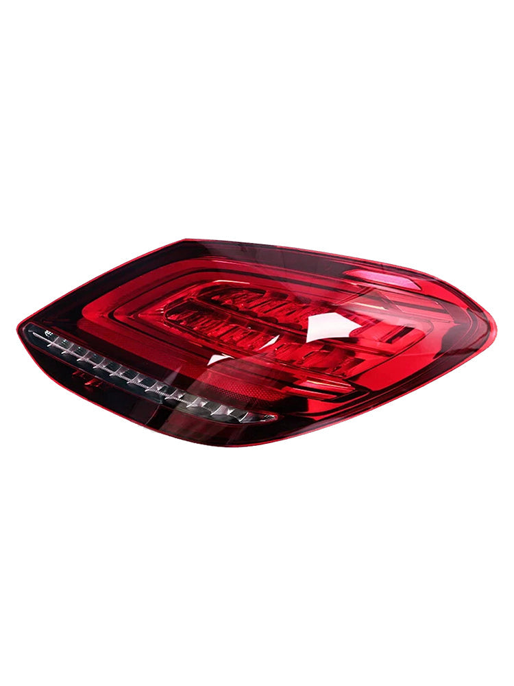 Prawa tylna lampa LED do Mercedesa-Benz W205 C63 AMG S facelift (2019-2021) – Numery części : 2059067103 i 2059067203