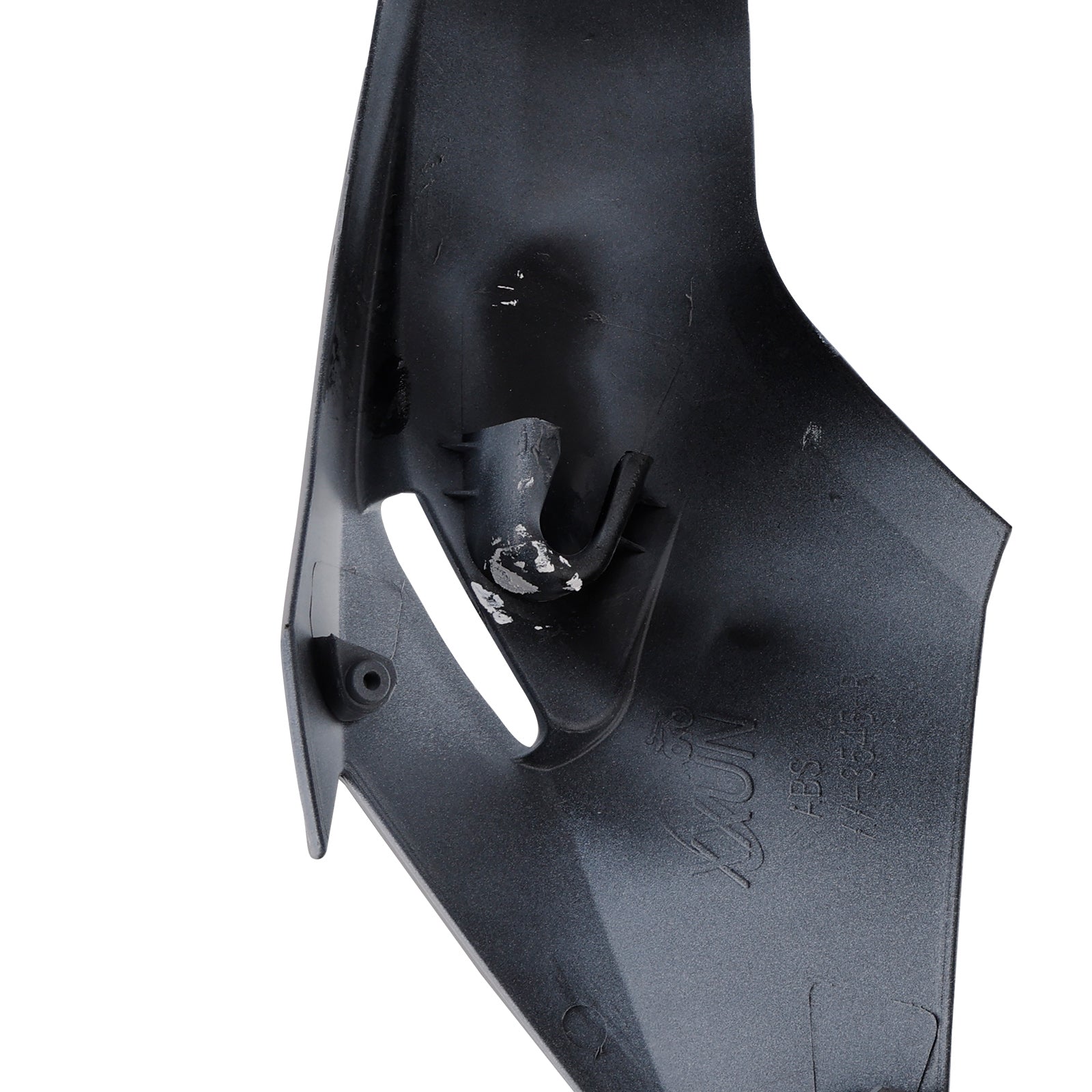 Alempi heijasuojausvallo katu kolminkertaiseksi 765 R/RS 2020-2022