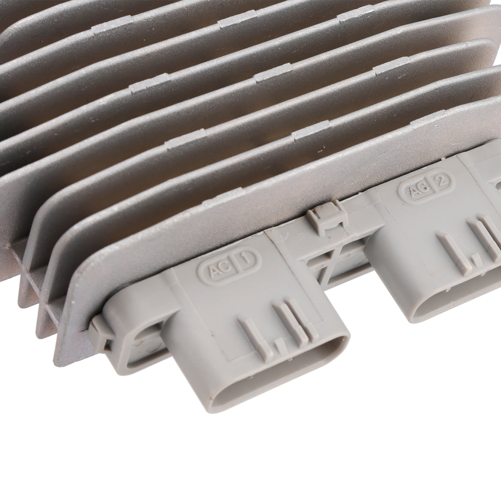 Usmernik napetosti 710007558 za Can-Am Maverick R 996NT XRS (2024-2025)