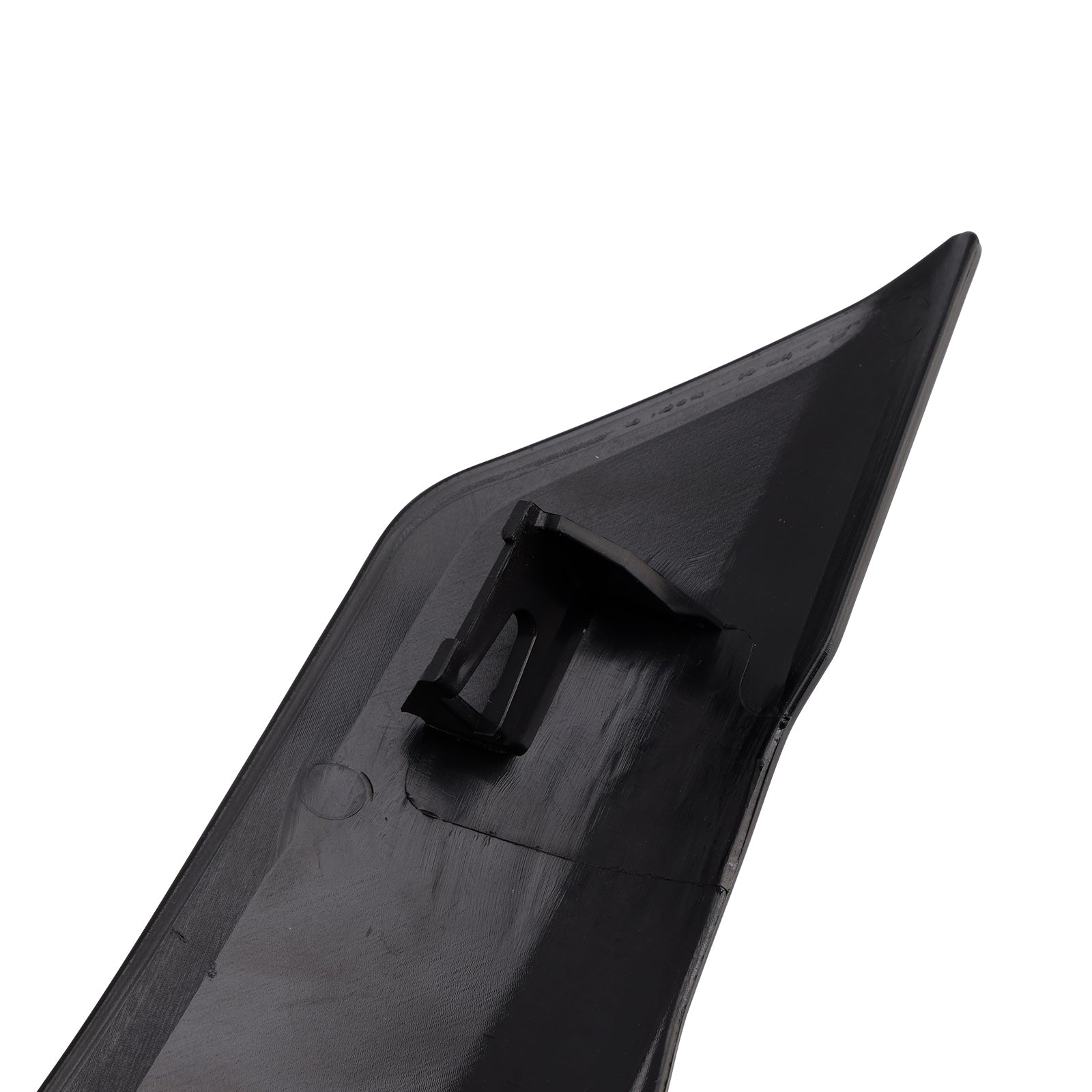 Alempi heijasuojausvallo katu kolminkertaiseksi 765 R/RS 2020-2022