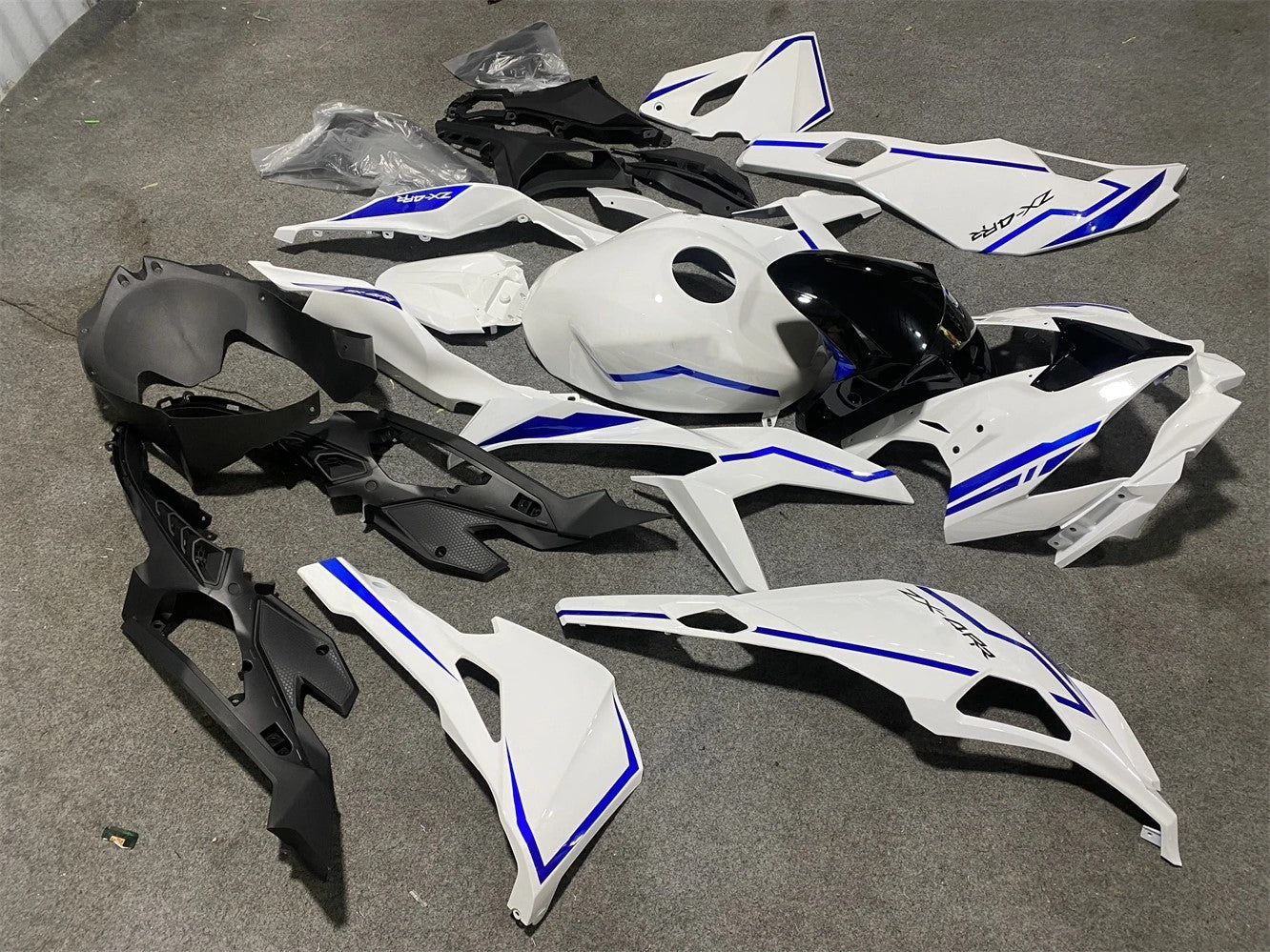 Kawasaki ninja ZX-25R ZX-4R ZX-4RRR 2019-2024