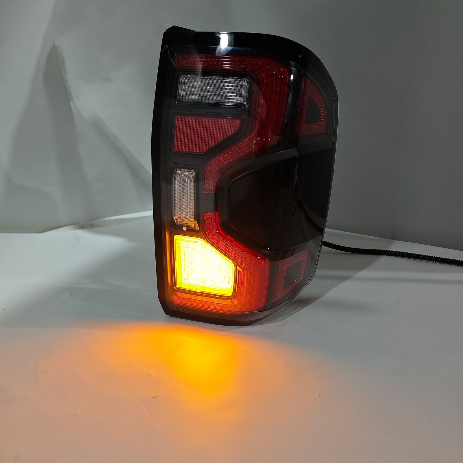 Gruppo fanale posteriore a LED sinistro e destro per Ford Ranger 2022+