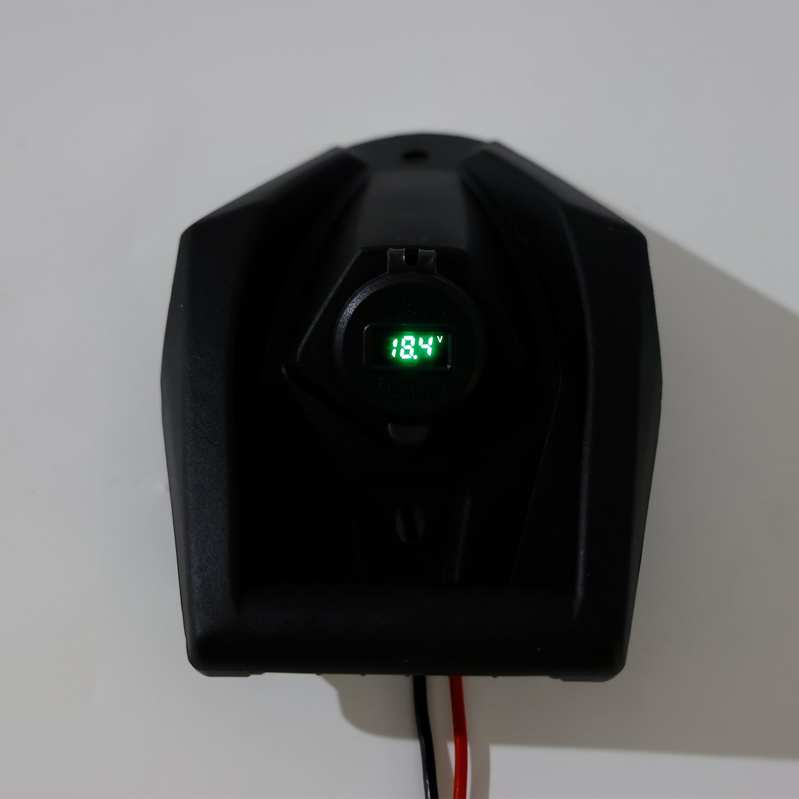 Quarter Charger 12 V USB + Type C dla Yamaha X-Max 300 2017-2024