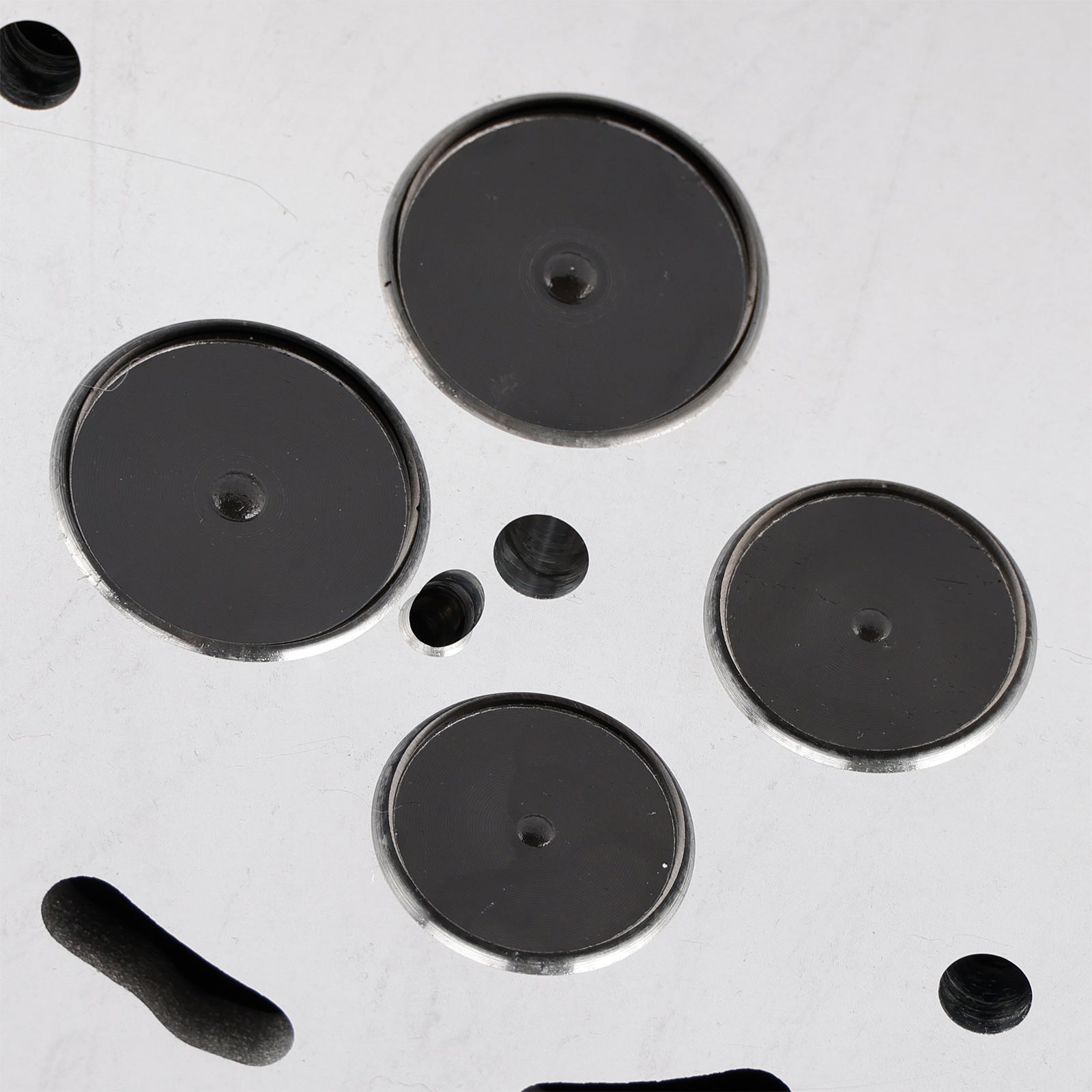 Testata con kit guarnizioni D4EA per Hyundai Santa Fe II 2.2 CRDi, Sonata V 2.0 CRDi, Trajet 2.0 CRDi 2210027800