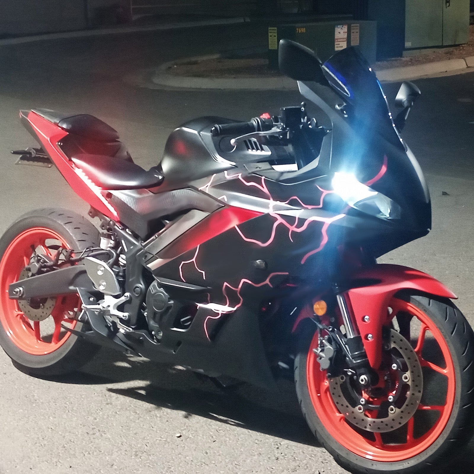 Kit de carénage injecté en plastique ABS compatible avec Yamaha YZF-R3 R25 2019-2021