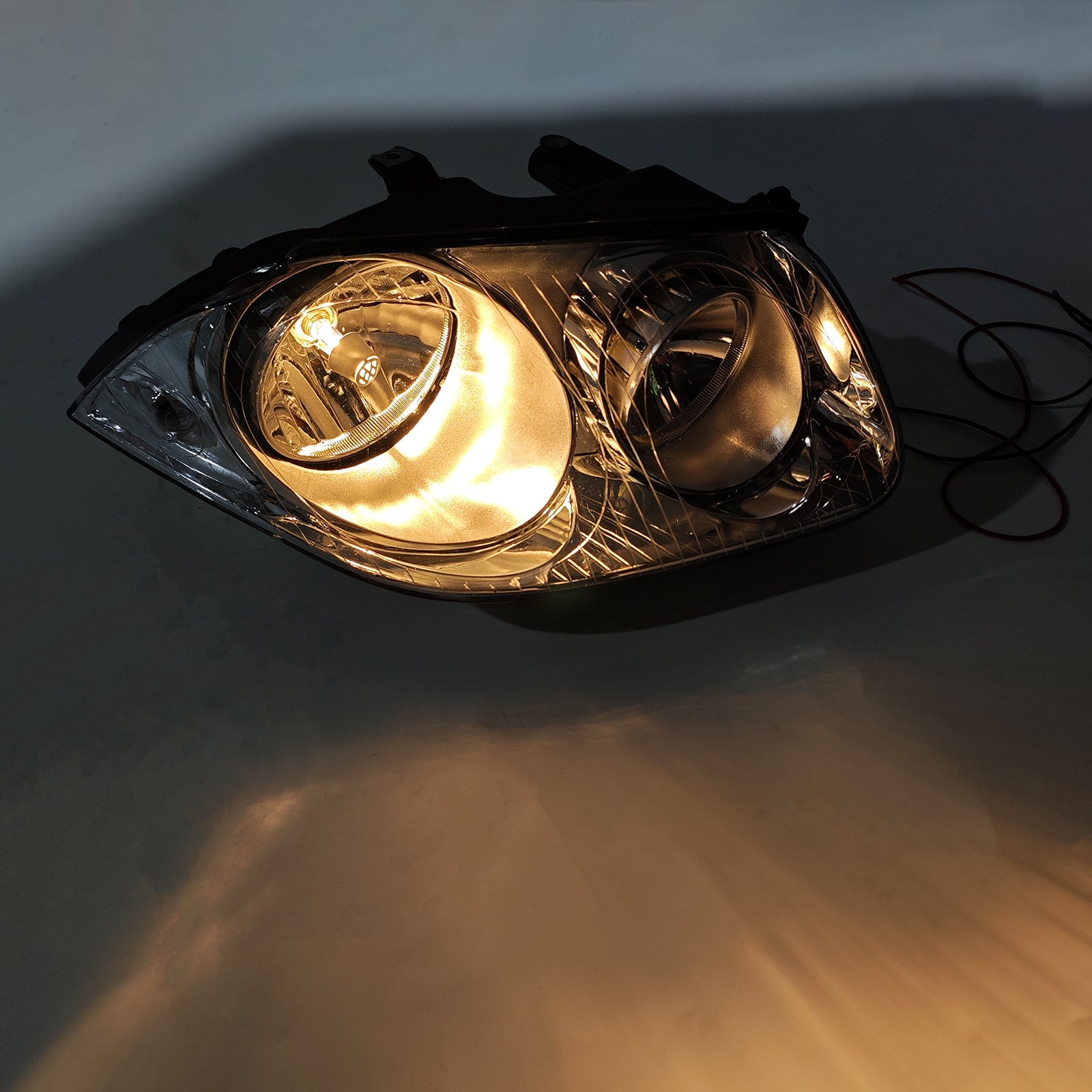 Linker en rechter koplampen voor VW Bora GLI (2006-2011) - Onderdeelnummers : 1JD941017 en 1JD941018