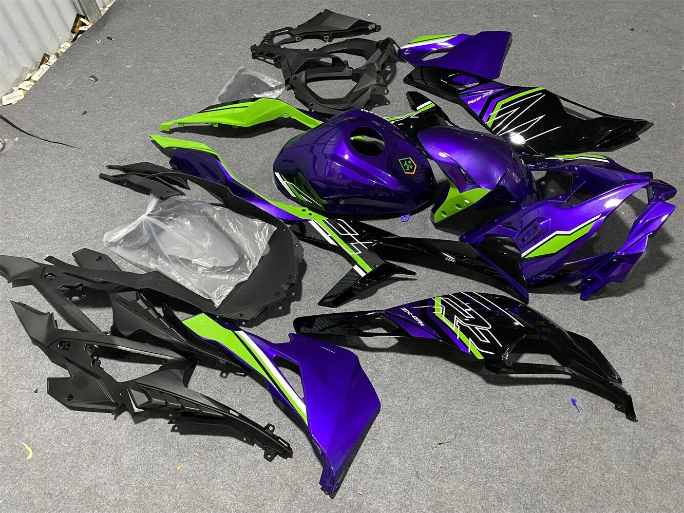 Kawasaki Ninja ZX-25R ZX-4R ZX-4RRR 2019-2024