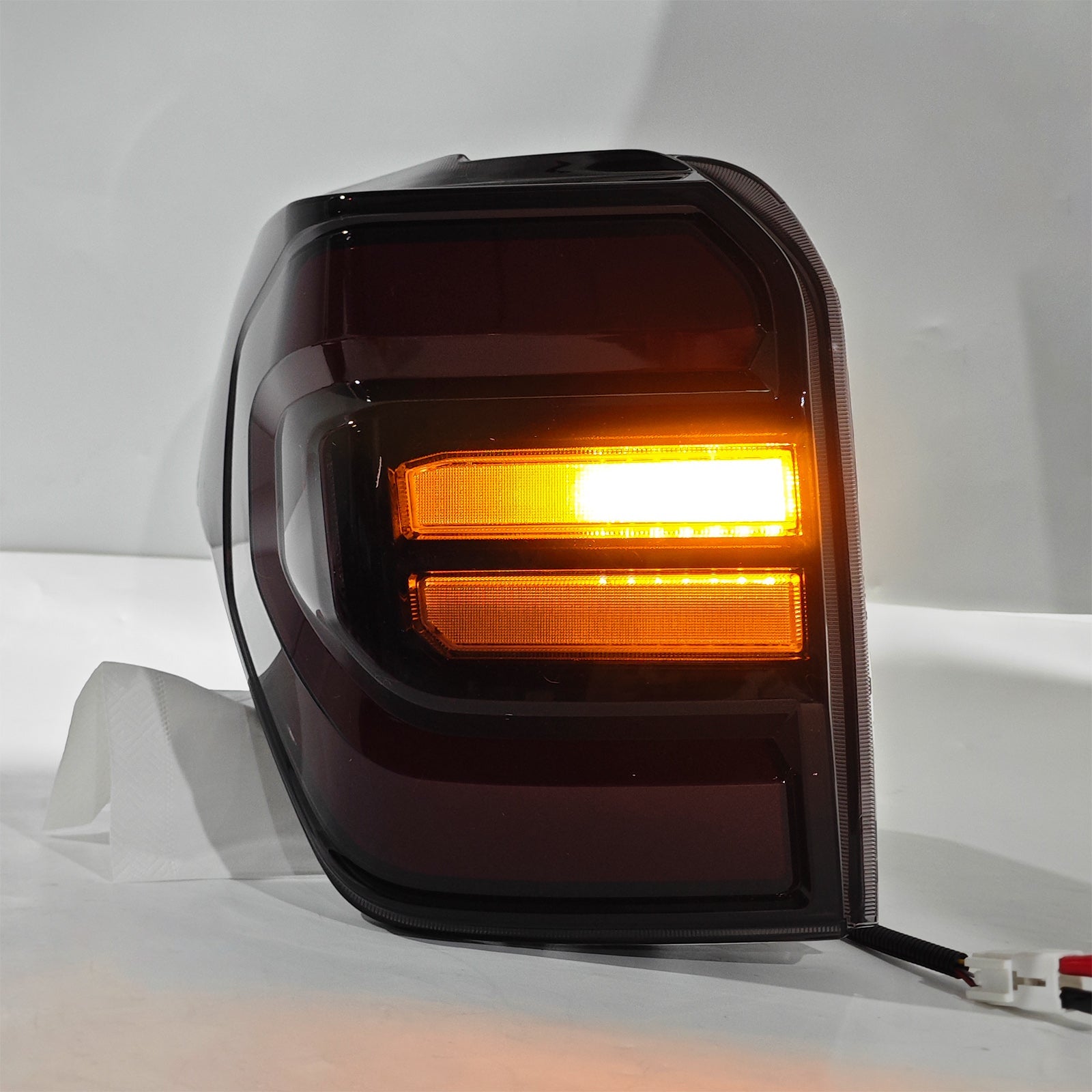 Feux arrière séquentiels à animation noire pour Toyota 4Runner 2010-2024, 2 feux arrière LED 12 W