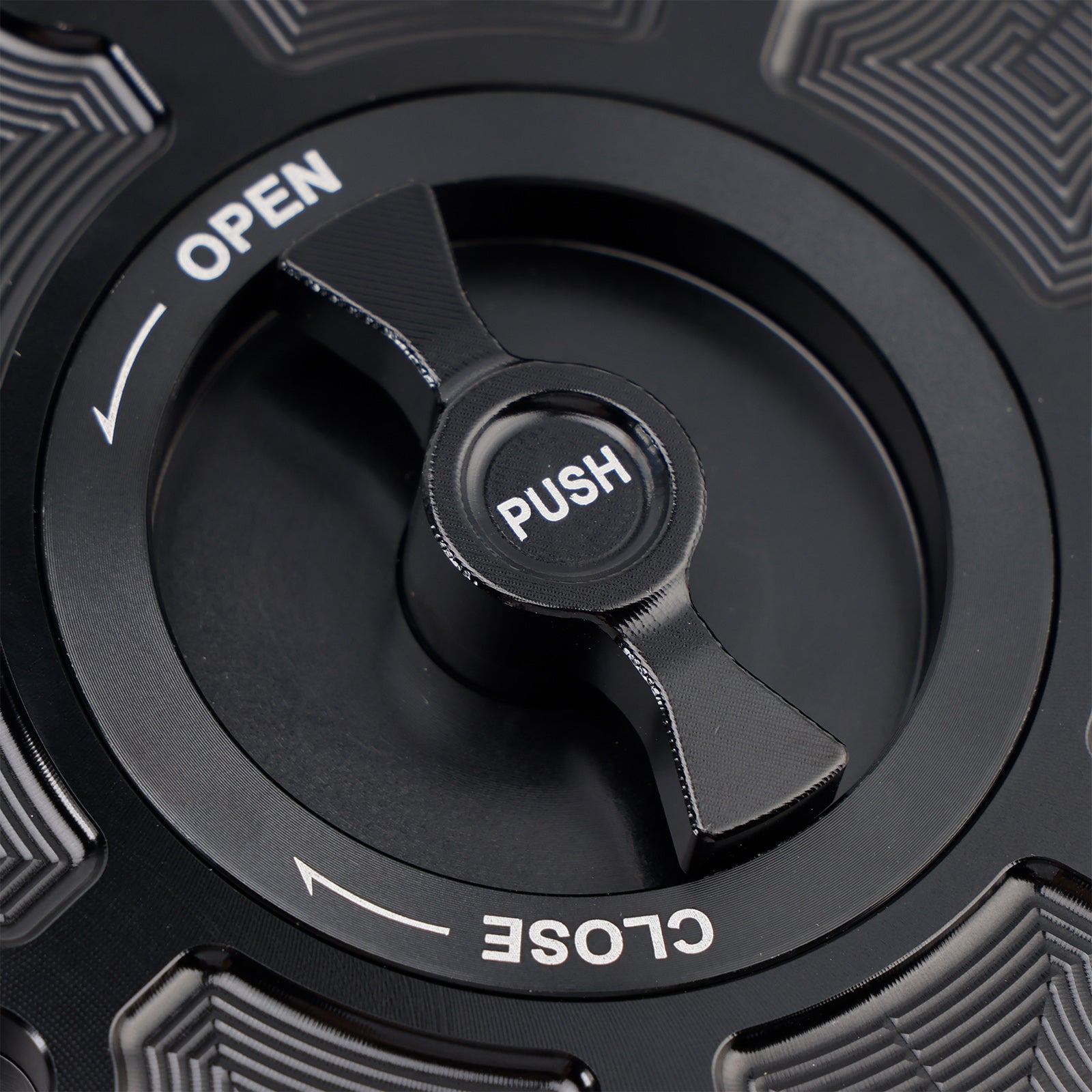 Bouchon de réservoir d'essence à rotation rapide en aluminium pour 390/790/890 DUK 2017-2025 93807908000