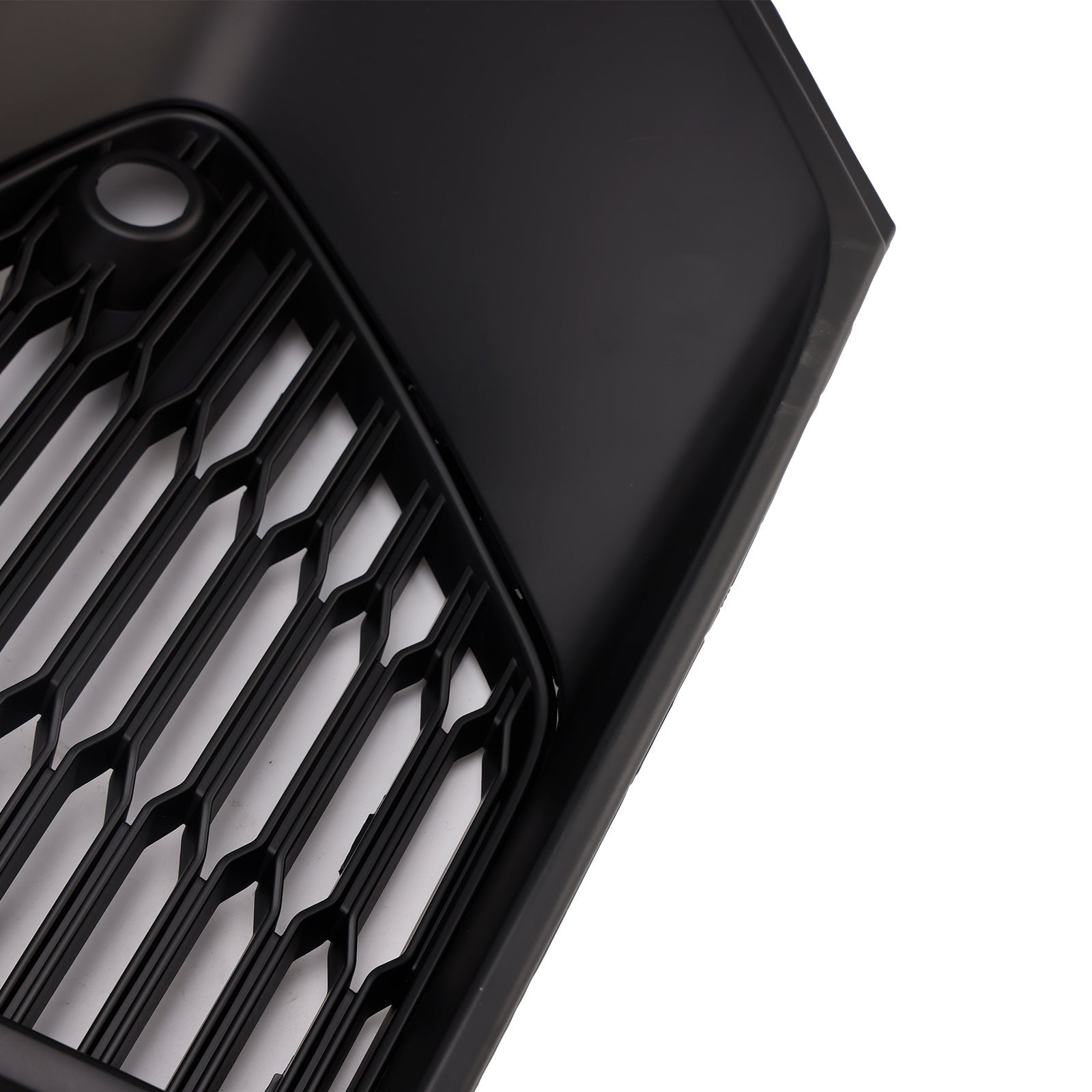 Mreža sprednjega desnega odbijača Audi Q8 S-Line SQ8 2018-2023 4M8807682A