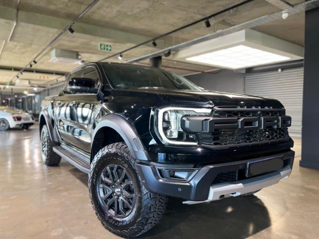 Grille noire avec lumière LED blanche et logo FORD pour Ford Ranger Next Gen T9 2023-2024