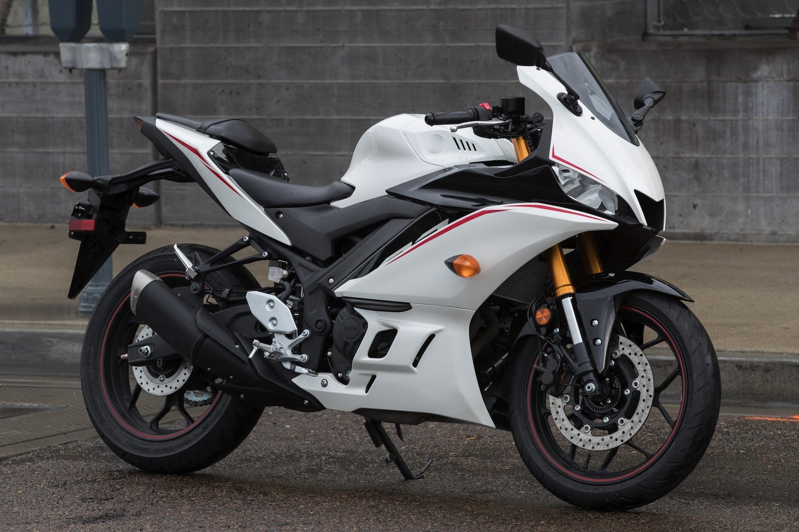 Kit de carénage Amotopart pour Yamaha YZF-R3 R25 2019-2021 générique