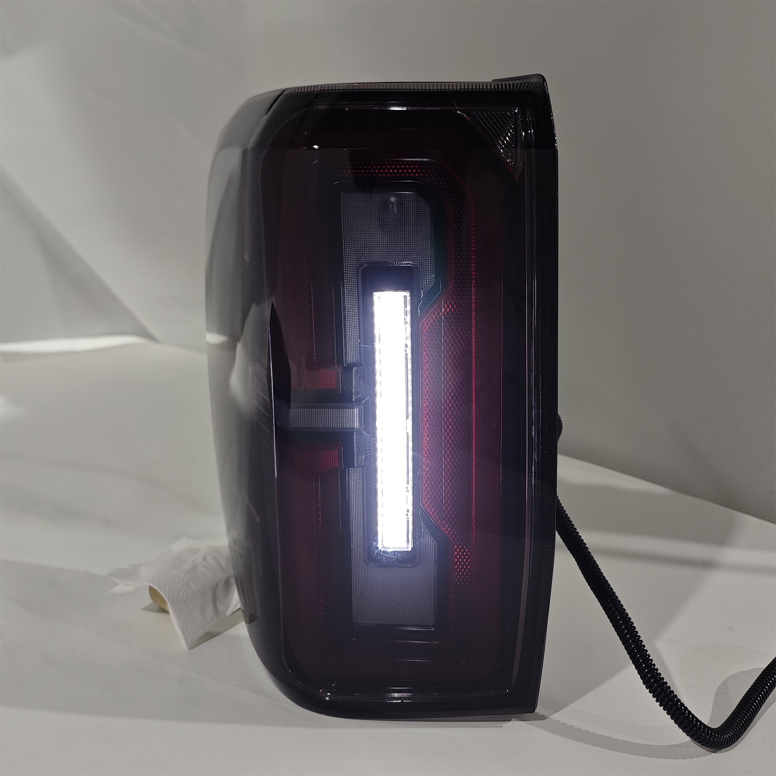 Gruppo fanale posteriore a LED sinistro e destro per Ford Ranger 2022+