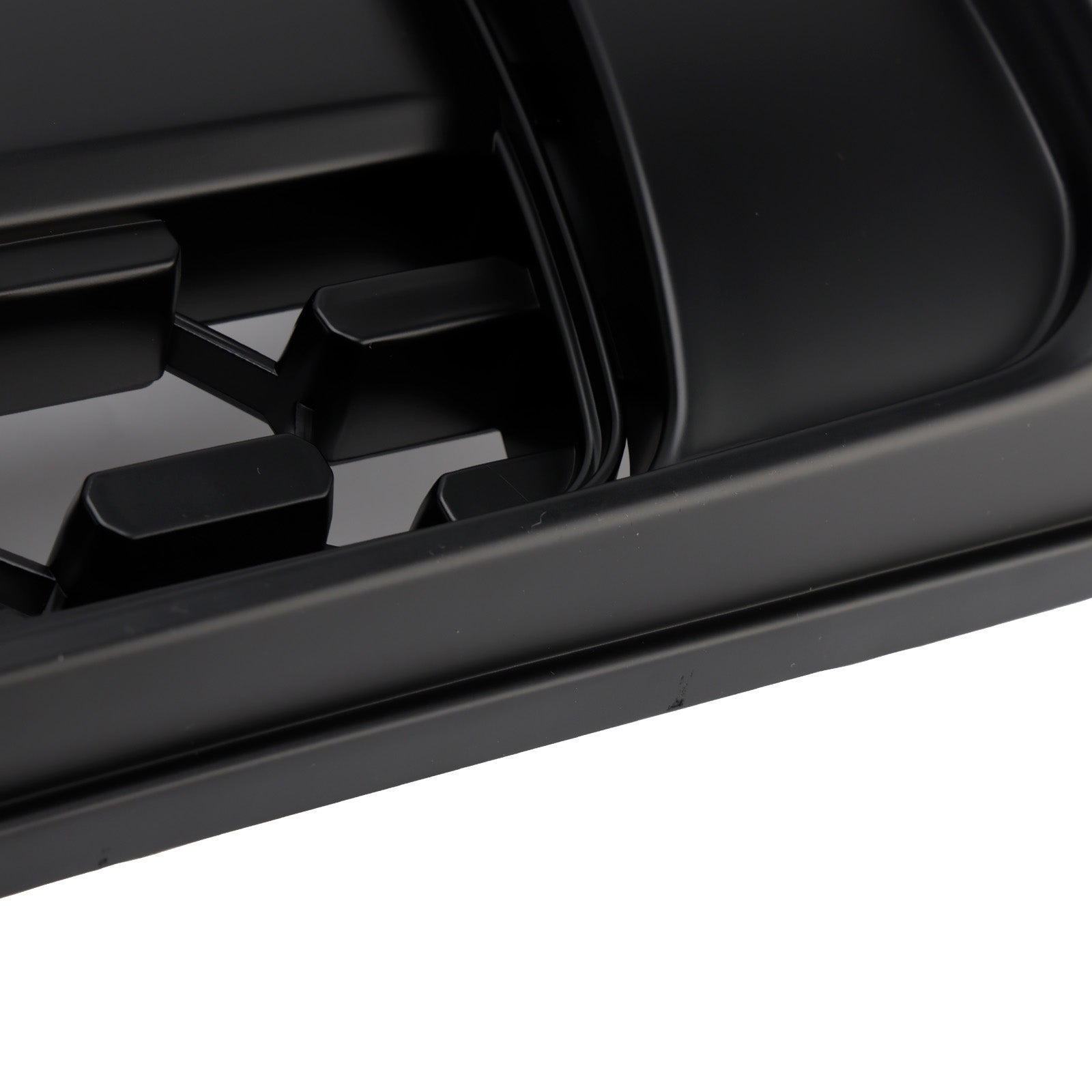 Mattamusta etupuskurin maski LED-valoilla Toyota 4Runneriin (1992-1995)