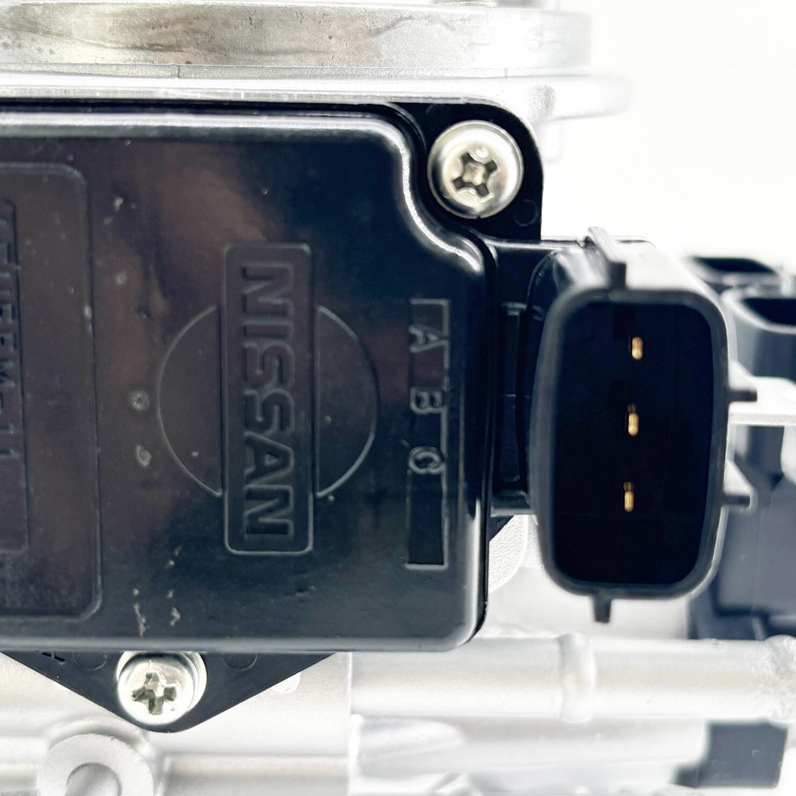 Body Body 16118-3S510 dla Nissan Frontier XE SE 4 Cylinders 2,4 L 1998-2002