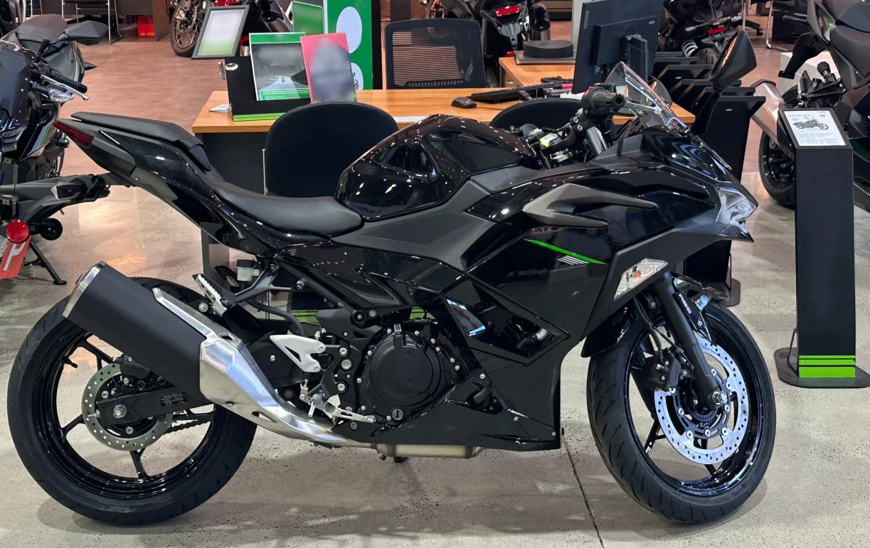 Kit de carénage en plastique ABS pour Kawasaki Ninja 500 2024-2026
