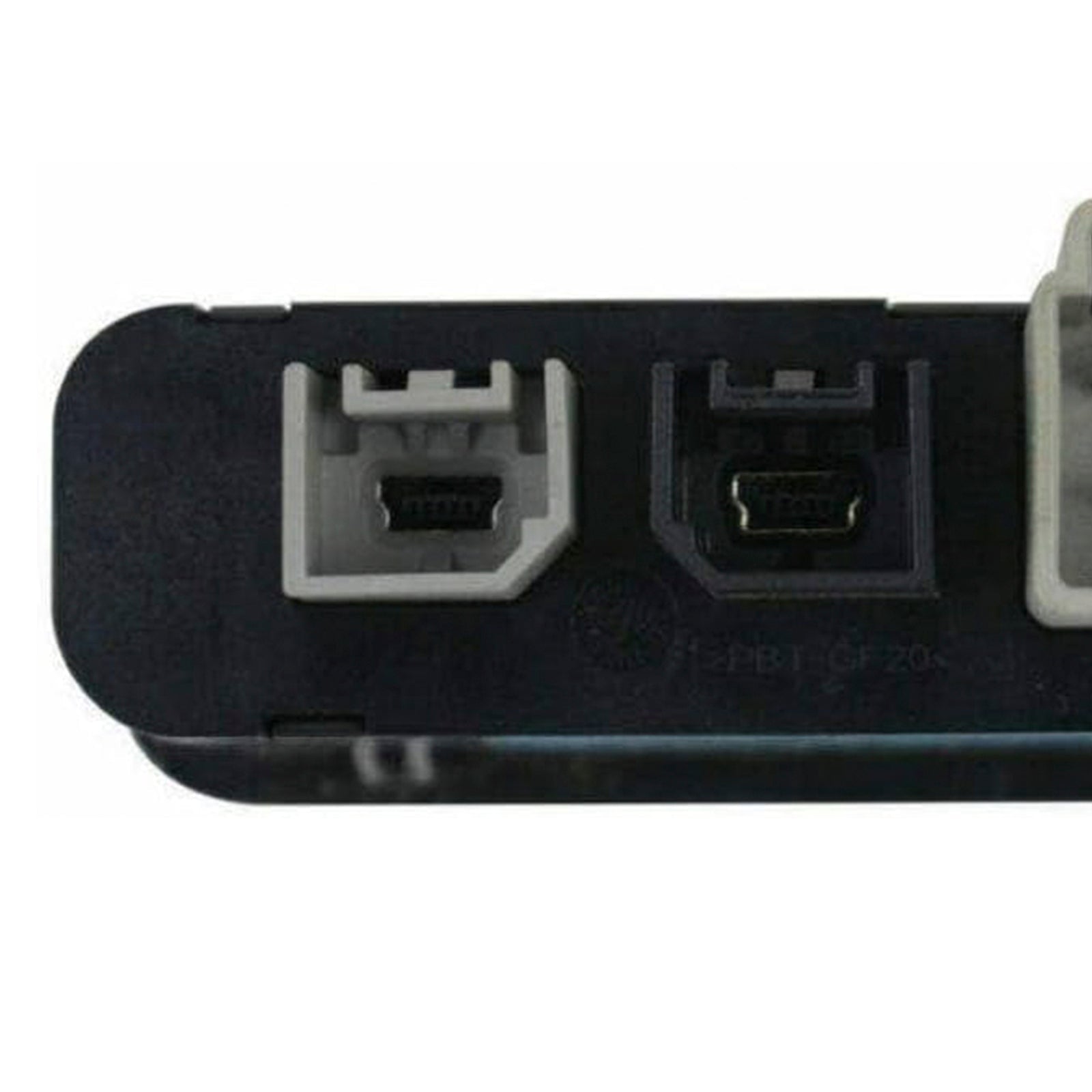 Porta di ricarica USB ausiliaria per Chrysler Dodge Multimedia Hub 2017-2023 68294075AA