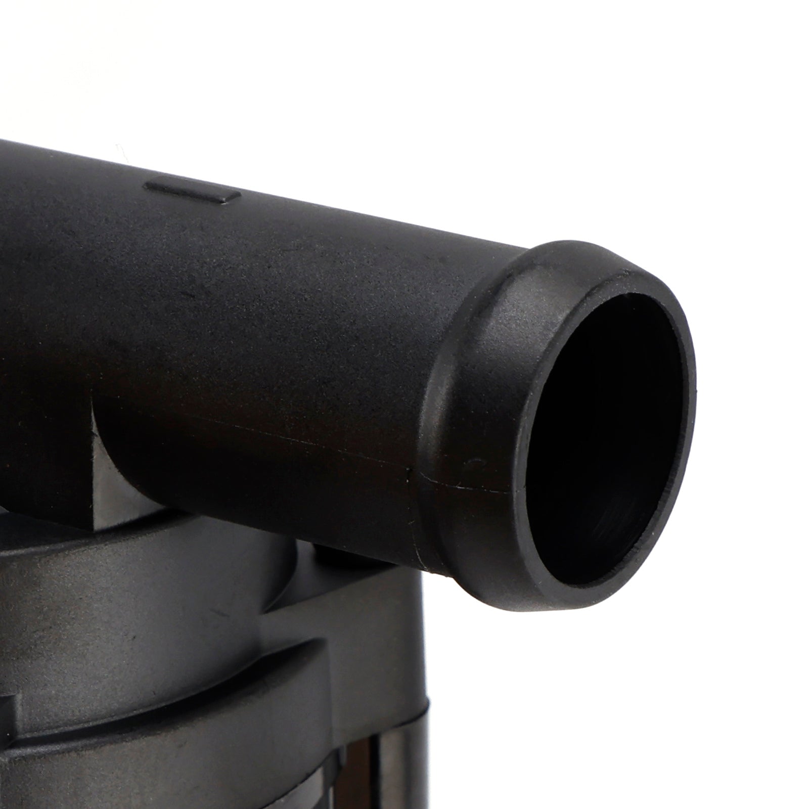 Lisäjäähdytysvesipumppu 03L965561 Audi A4 A5 A6 Q5 2.0 TDI (2008-2016)