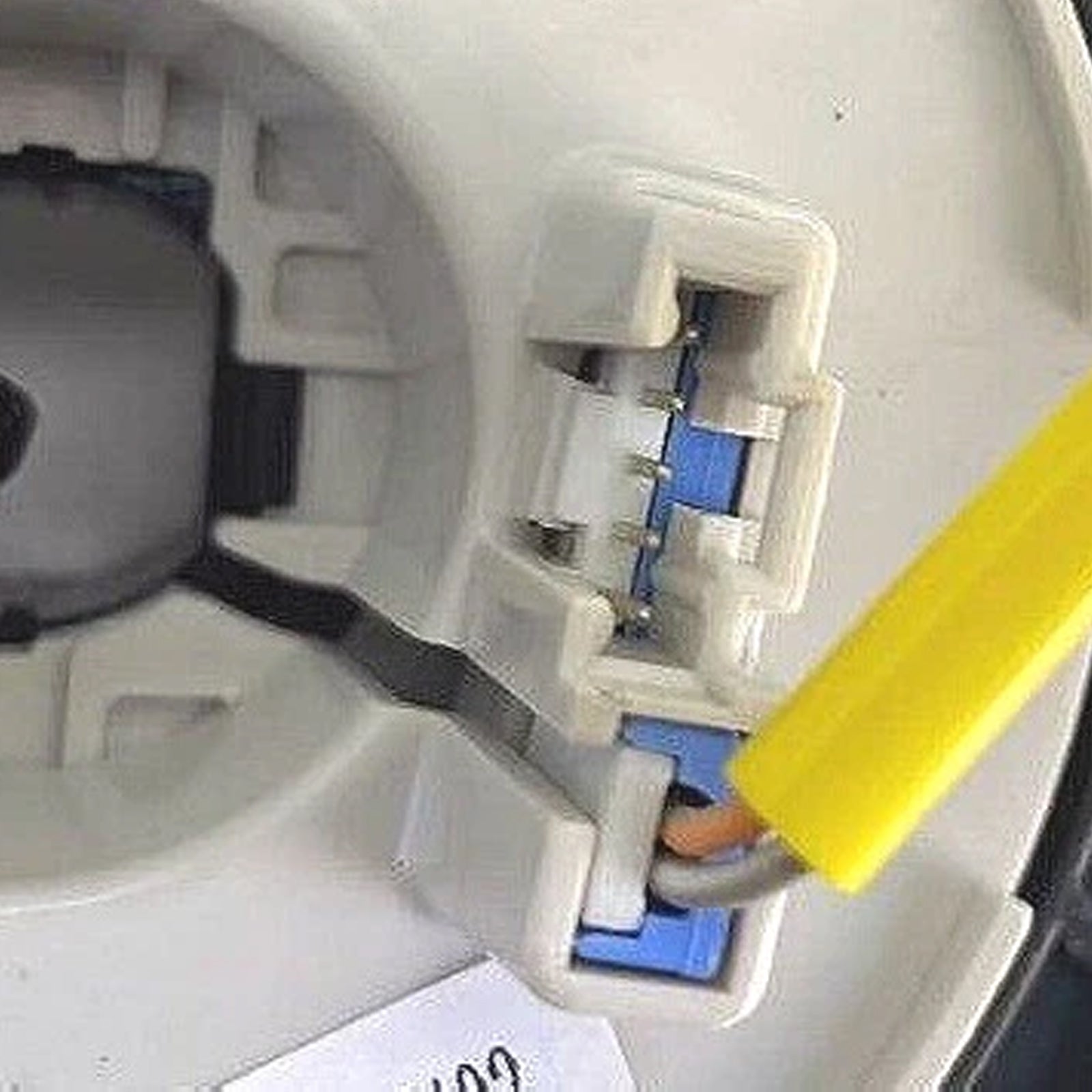 Povratna vzmet volana F8UZ14A664DA za Ford E-150 E-250 E-350 1998-2003