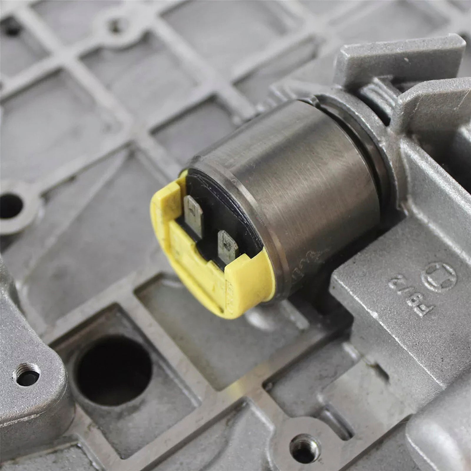 2008-2011 Volkswagen Passat L4 1,8 L 1,9 L 2,0 L L5 2,3 LV6 2,5 L 2,8 L V8 4,0 L 5HP19 01V Solénoidi della trasmissione del corpo di trasmissione