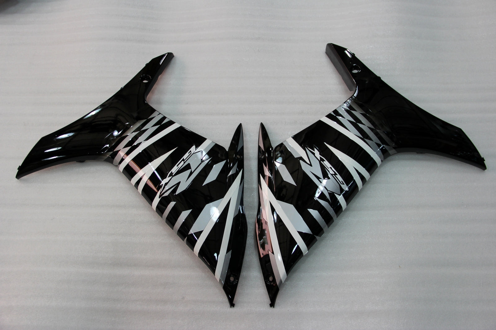 FAX ABS muovinen korin ruiskutussuojasarja Suzuki GSXR 600/750 2011-2025 K11