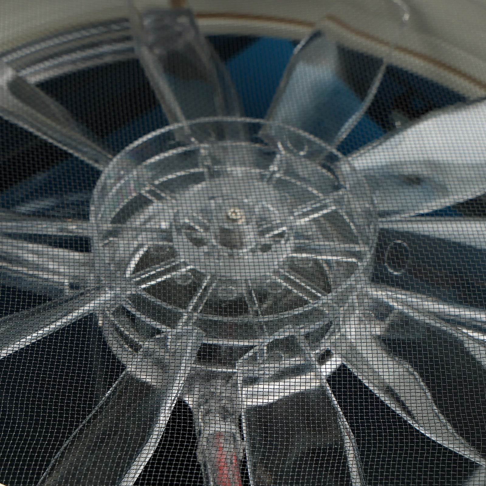 Wentylator dachowy do przyczep kempingowych 15,75 cala z górnym oświetleniem 12 V, pilotem i 10 prędkościami