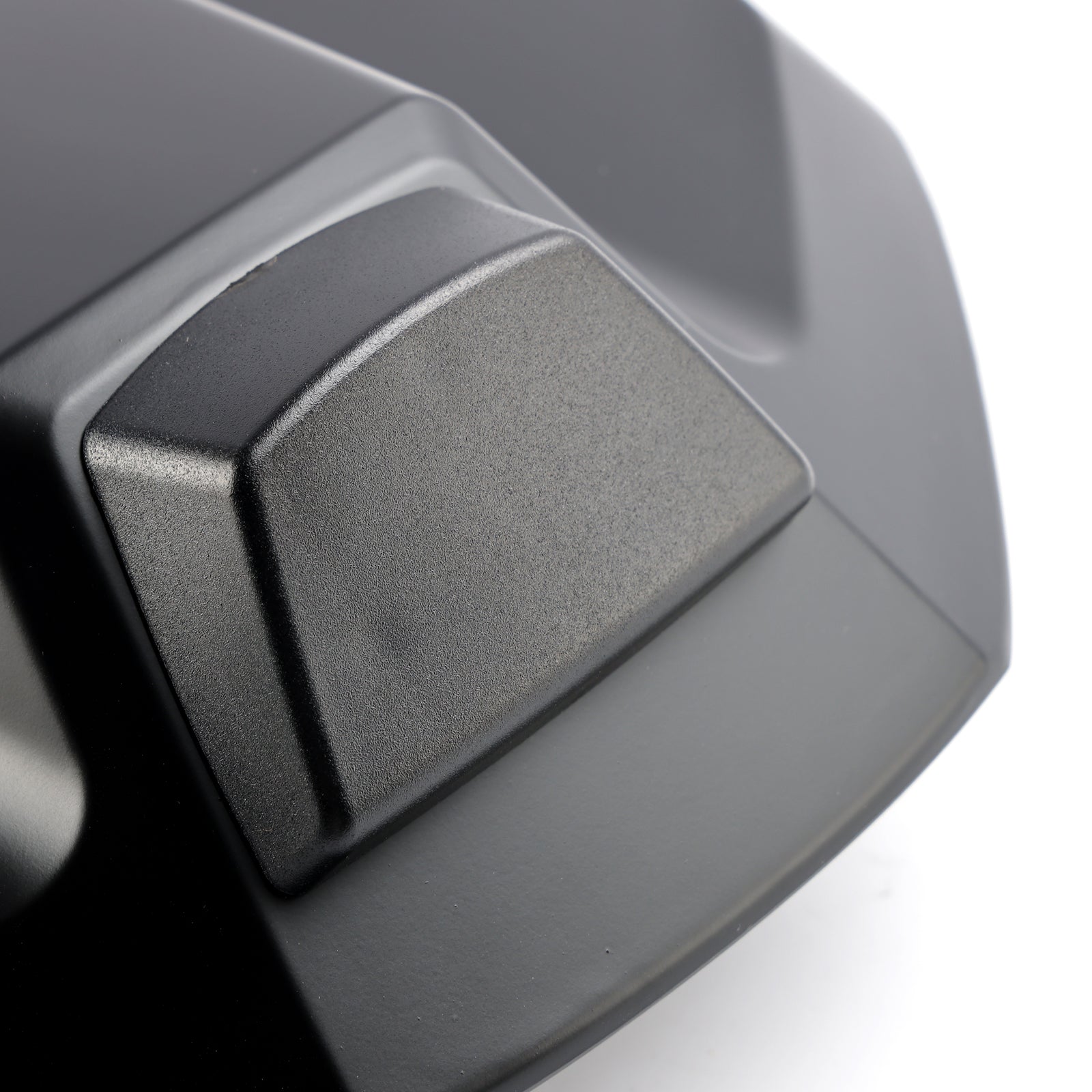 2017-2024 125 250 390 takaistuimen kansi Carréage Hall