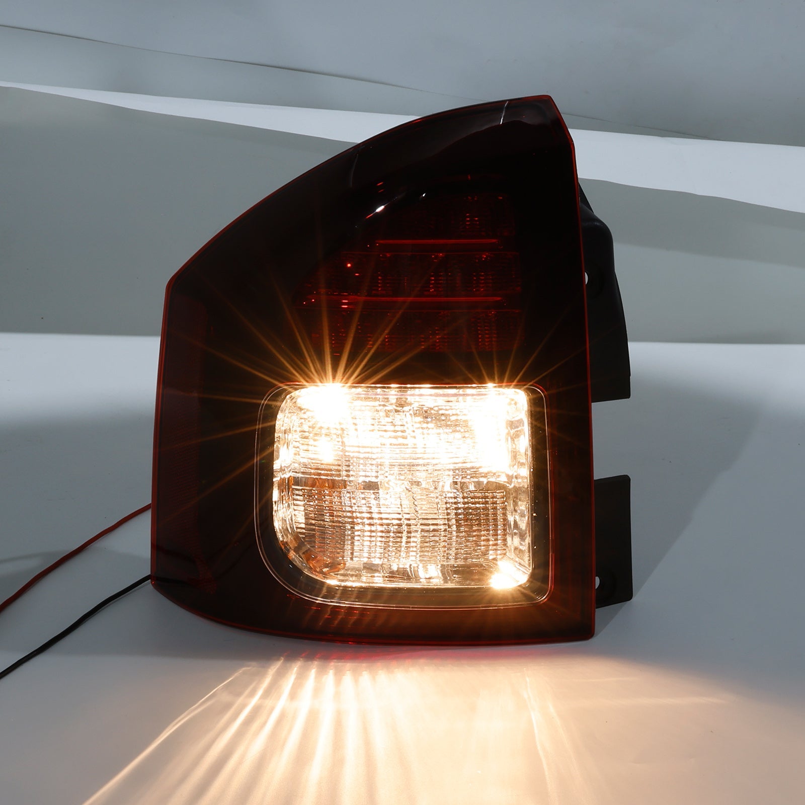 Leva zadnja luč za Jeep Compass 2014-2017