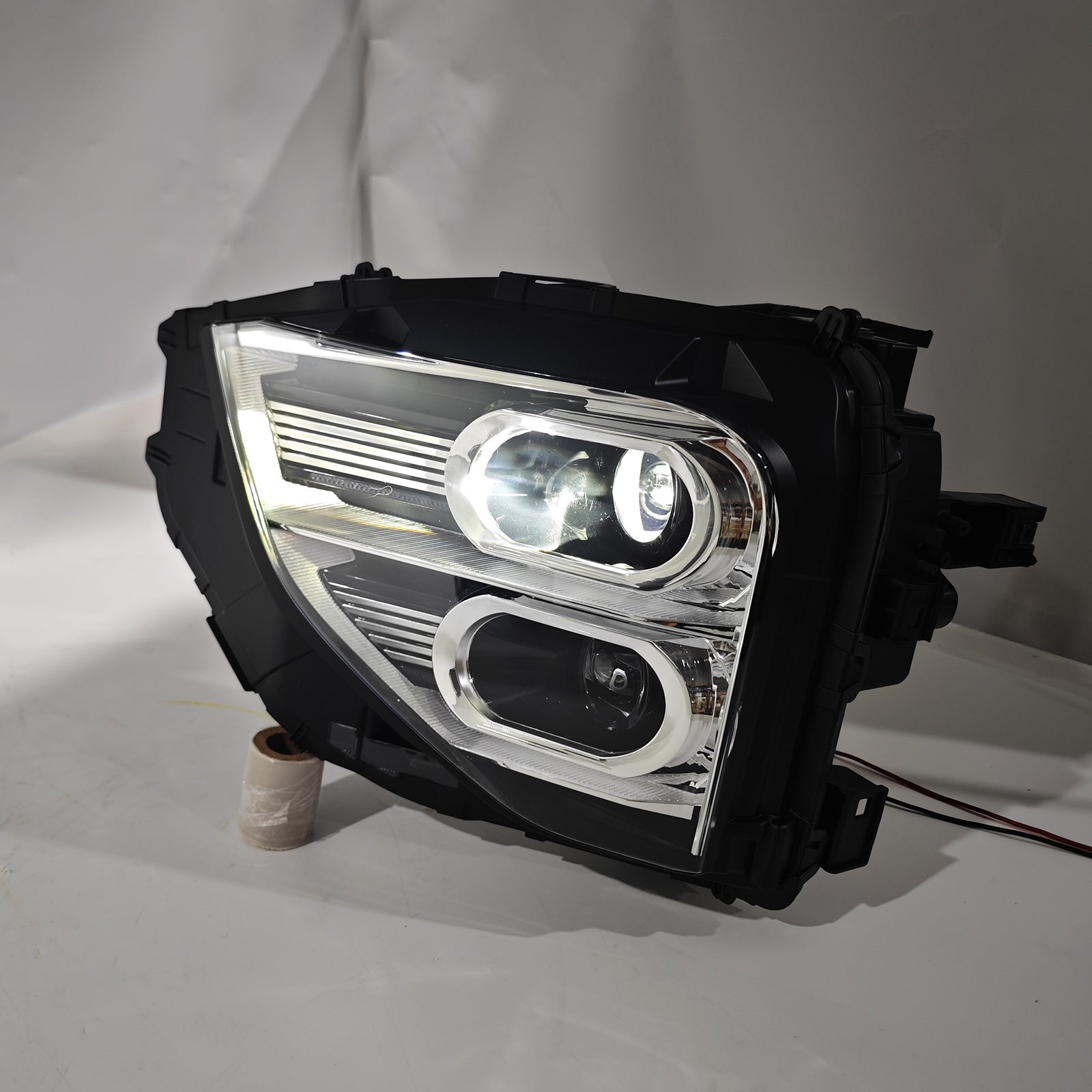 Phares avant gauche et droit à LED pour Mitsubishi Eclipse Cross (2022-2025)
