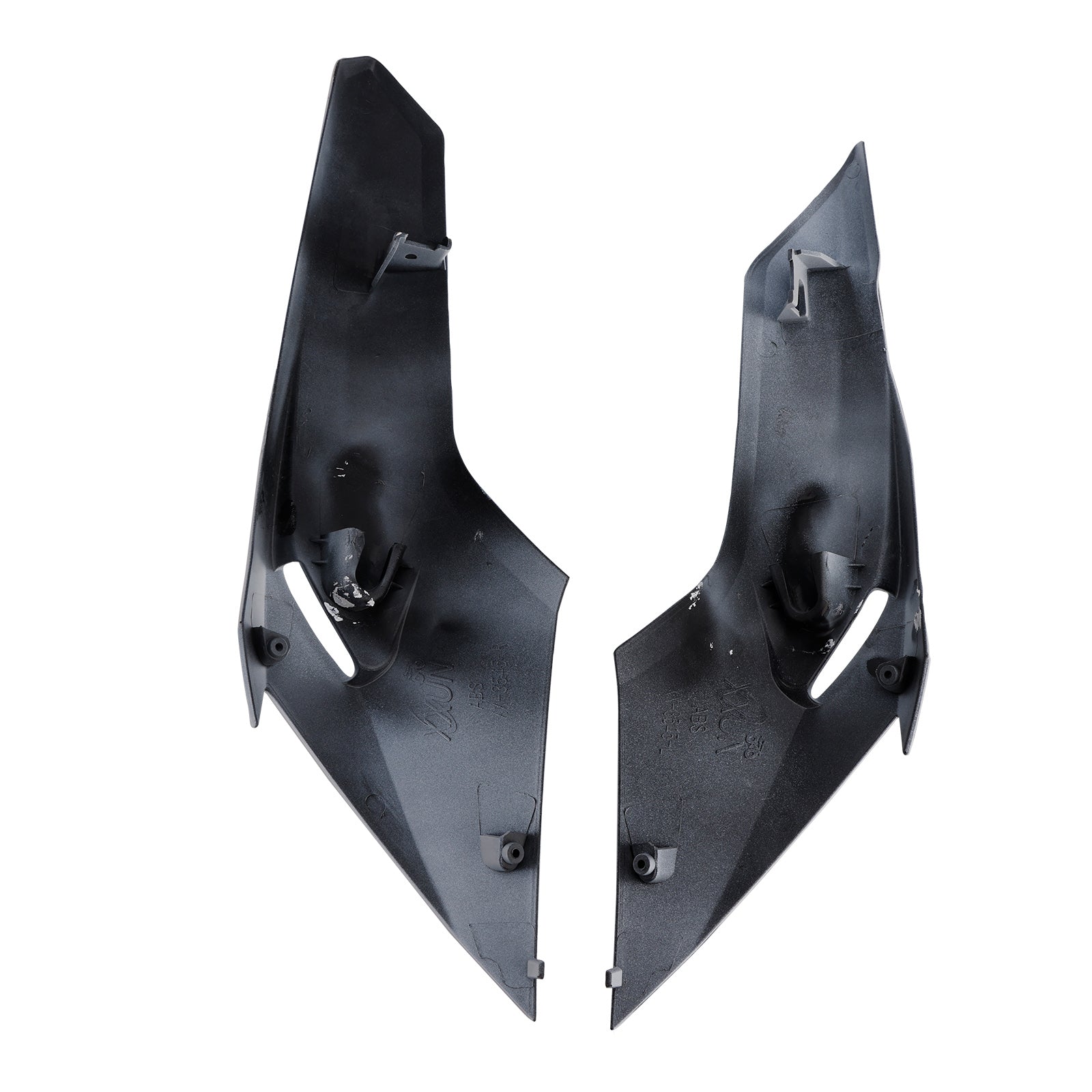 Alempi heijasuojausvallo katu kolminkertaiseksi 765 R/RS 2020-2022