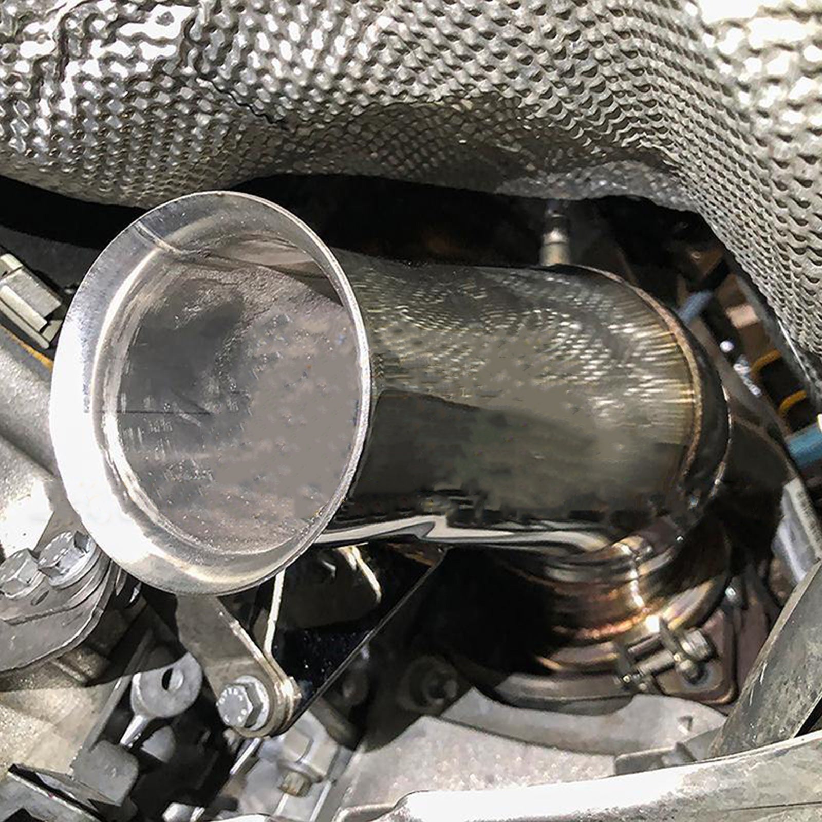 BMW M135i M235i M2 ja 435i N55 -yhteensopiva letku