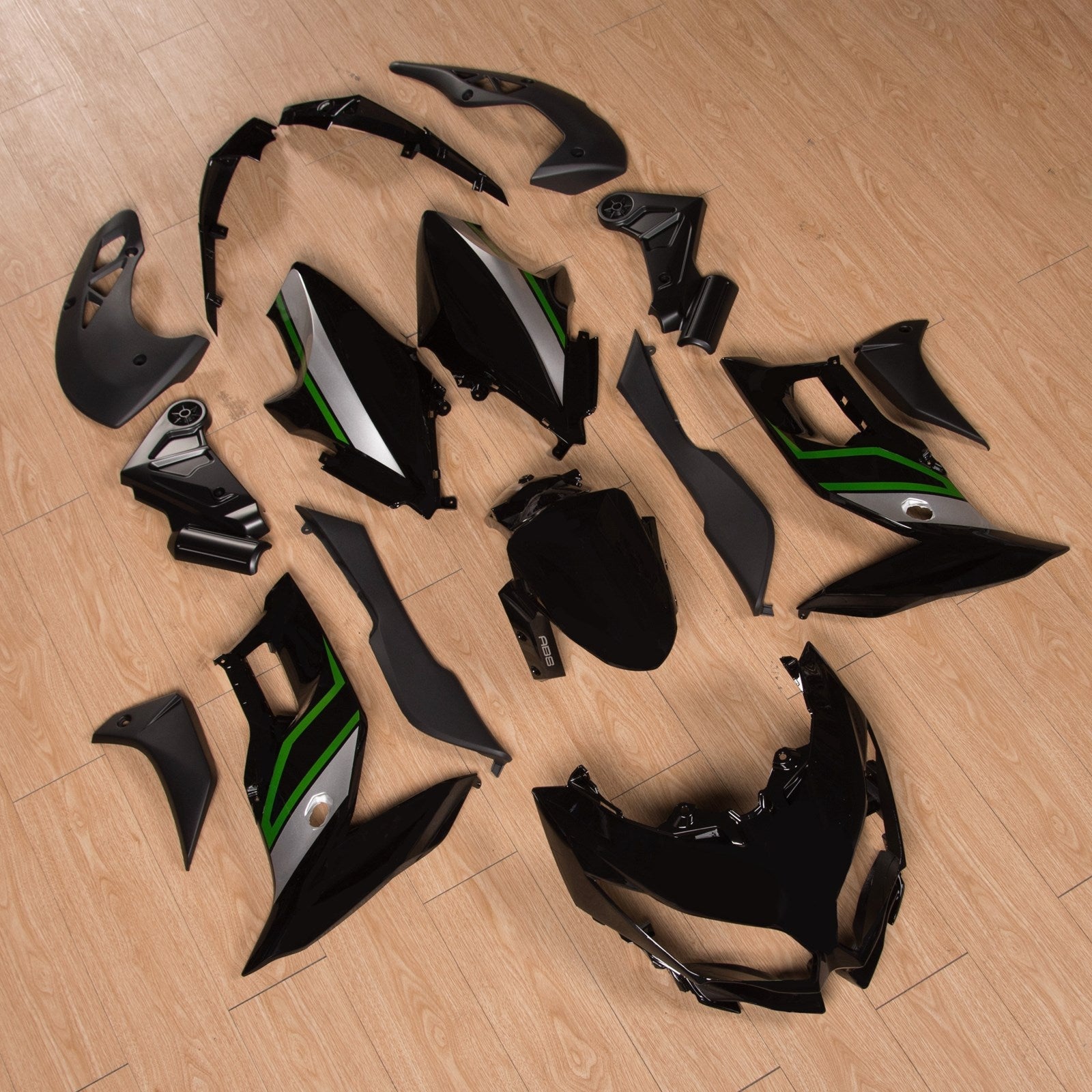 Injektiotapapakkaus, ABS-muovinen runko Kawasaki Versysille 650 2015-2021