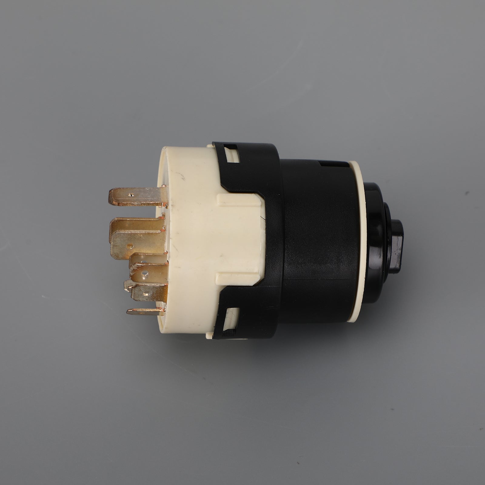 Wyłącznik zapłonu 701/80184 85804674 50988 z 2 kluczami do JCB New Holland