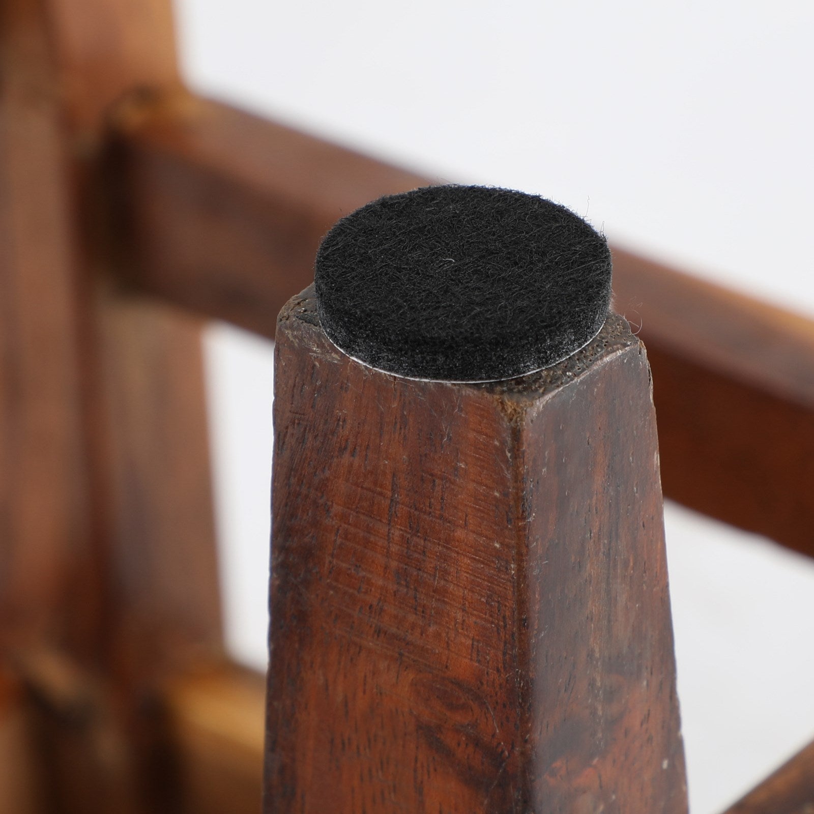 120 sztuk samoprzylepnych, odpornych na zarysowania podkładek filcowych