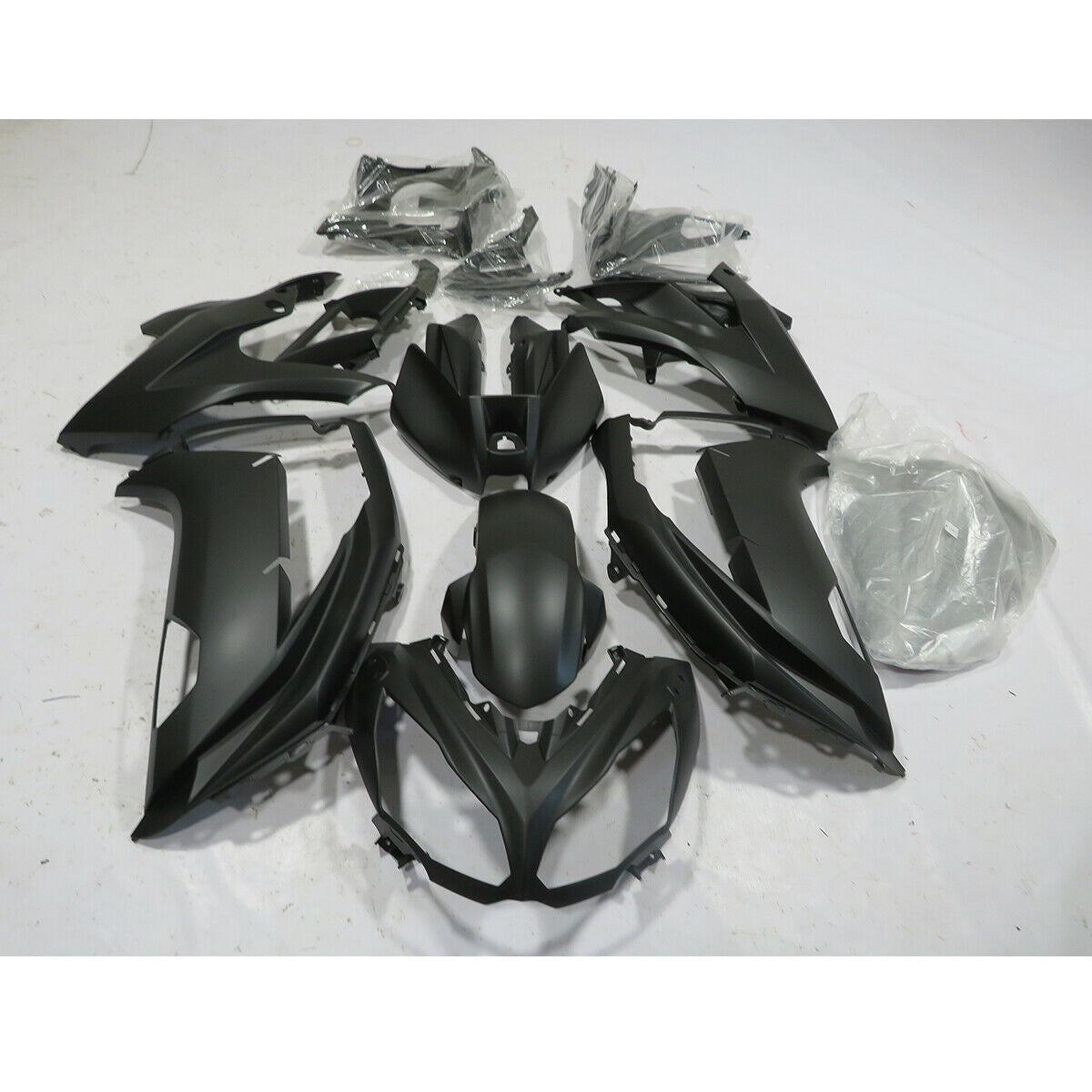 Amotopart Ruiskutussuojaus Muovisarja Sopiva Kawasaki Ninja 650 EX650 2012-2016 Black Generic