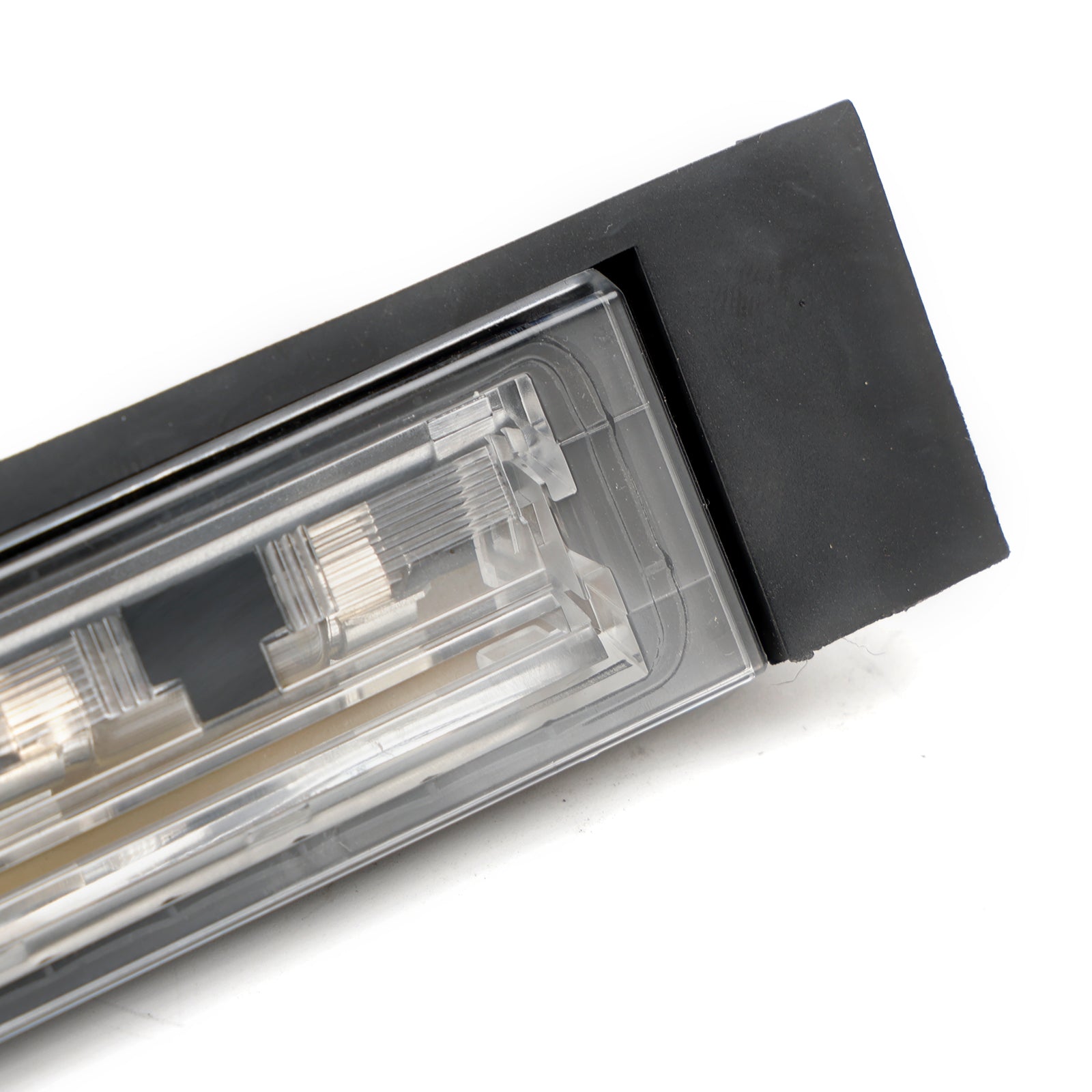 Tavaratilan kannen kahvakokoonpano avainpainikkeella 51133403611 mallille BMW X3 E83 2004-2010