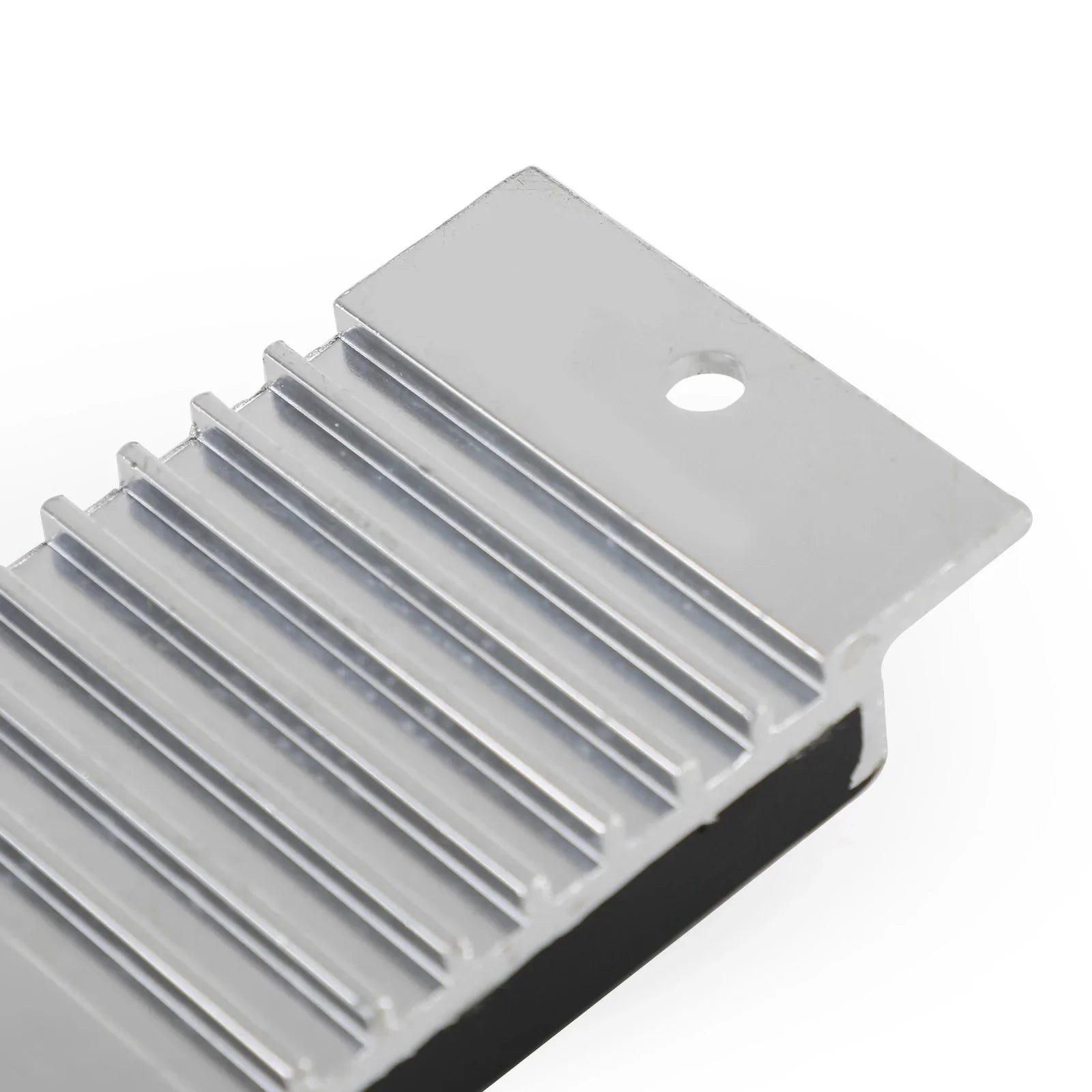 John Deere GT235,E,GT245,GX255,GX325,GX335,LT190 Spanningsregelaar #M149302