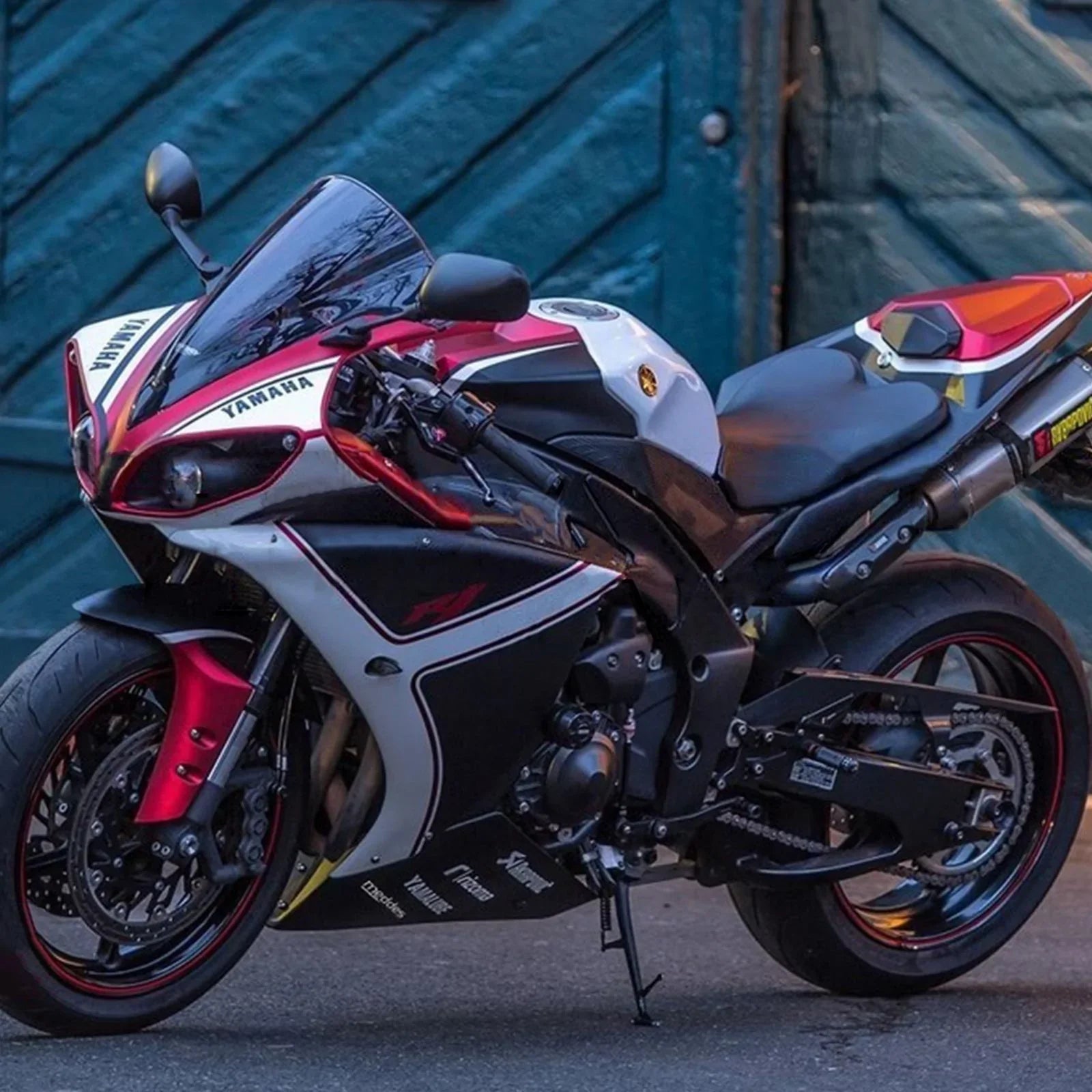 Kit de carénage Amotopart pour Yamaha YZF 1000 R1 2009-2011 générique